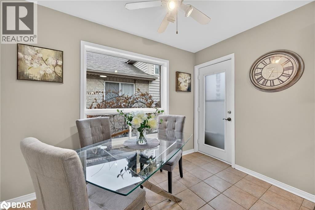 












1 DRAPER Crescent

,
Barrie,




Ontario
L4N8B1

