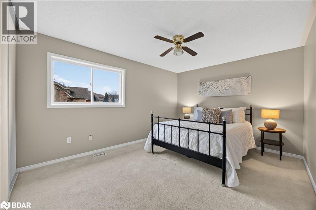 












1 DRAPER Crescent

,
Barrie,




Ontario
L4N8B1

