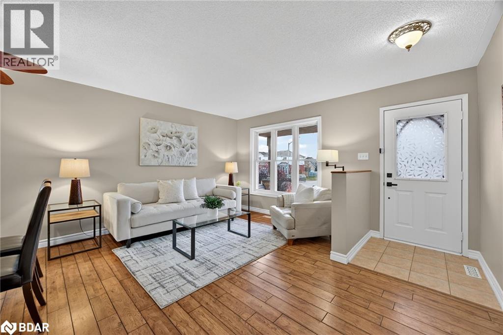 












1 DRAPER Crescent

,
Barrie,




Ontario
L4N8B1

