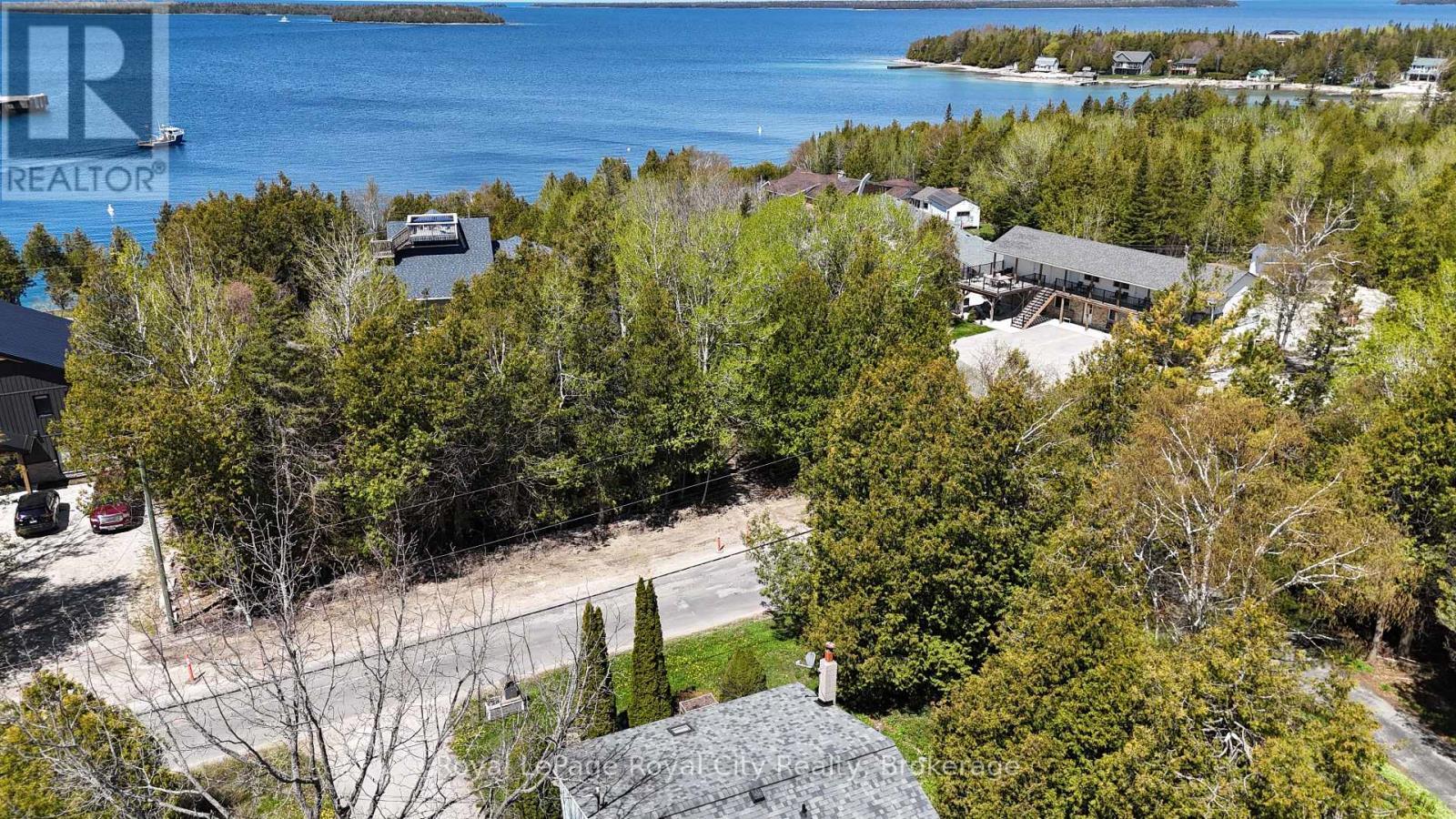 












28 HARPUR DRIVE

,
Northern Bruce Peninsula,




Ontario
N0H2R0


