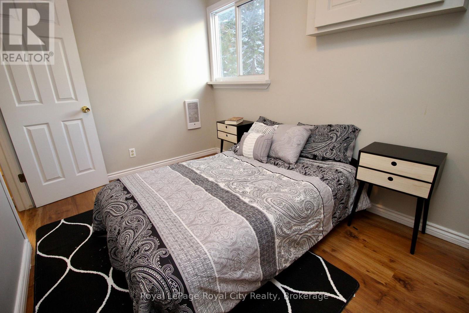 












28 HARPUR DRIVE

,
Northern Bruce Peninsula,




Ontario
N0H2R0

