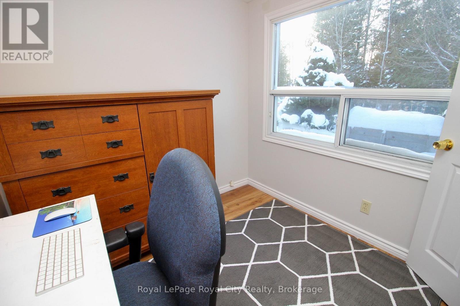












28 HARPUR DRIVE

,
Northern Bruce Peninsula,




Ontario
N0H2R0

