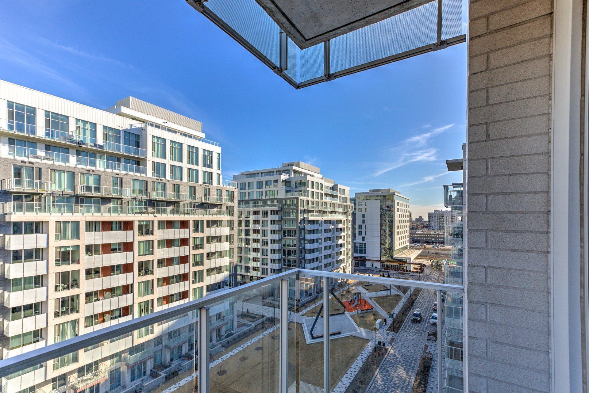 









5175


Av. de Courtrai

, 811,
Montréal (Côte-des-Neiges/Notre-Dame-de-Grâce),




QC
H3W0A9

