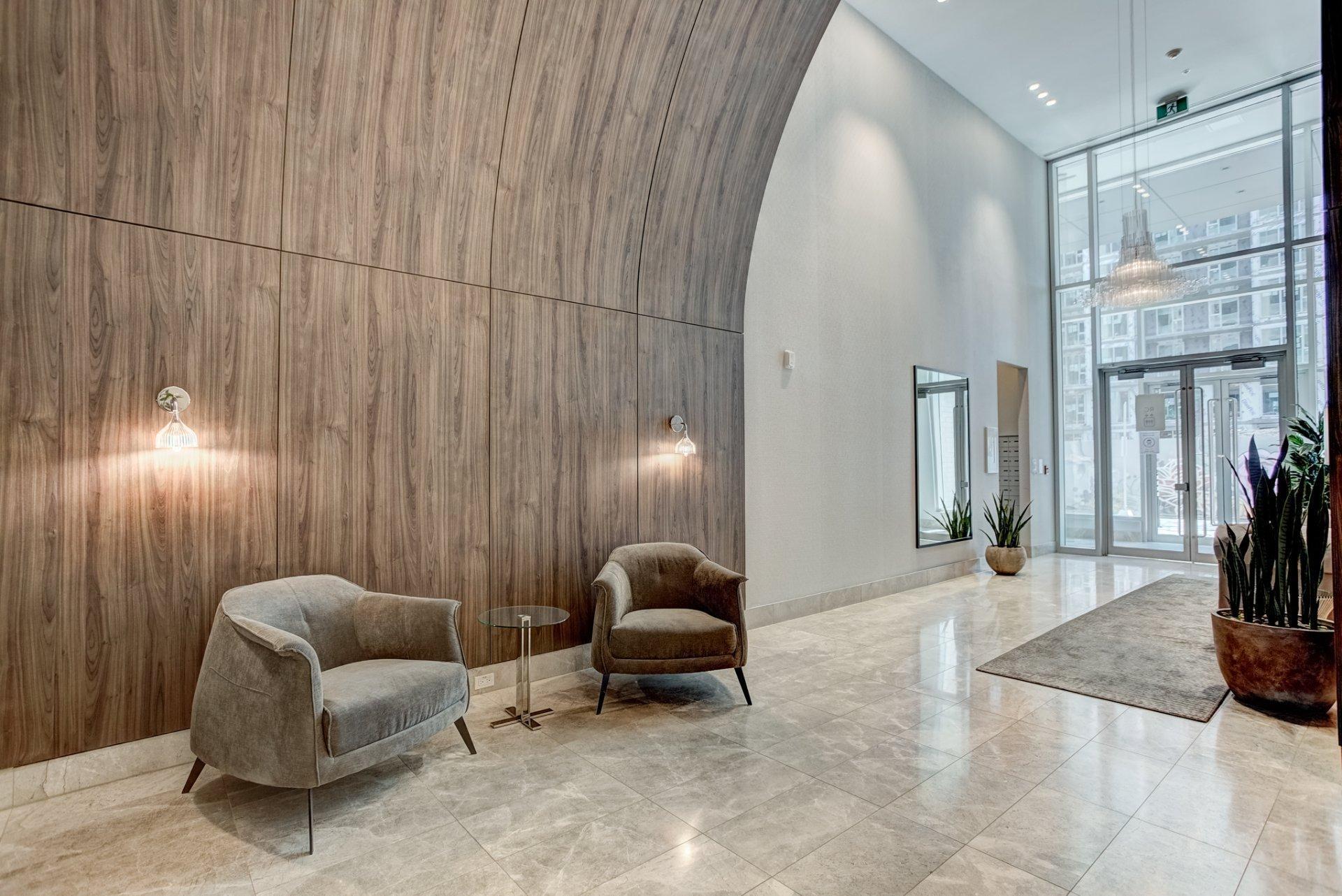 









5175


Av. de Courtrai

, 811,
Montréal (Côte-des-Neiges/Notre-Dame-de-Grâce),




QC
H3W0A9

