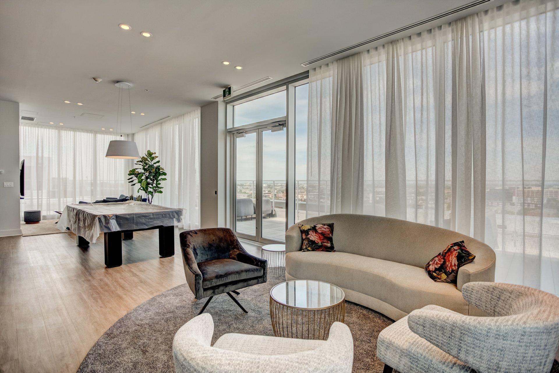 









5175


Av. de Courtrai

, 811,
Montréal (Côte-des-Neiges/Notre-Dame-de-Grâce),




QC
H3W0A9

