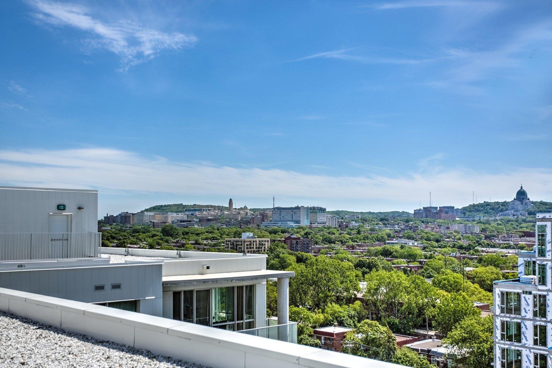 









5175


Av. de Courtrai

, 811,
Montréal (Côte-des-Neiges/Notre-Dame-de-Grâce),




QC
H3W0A9

