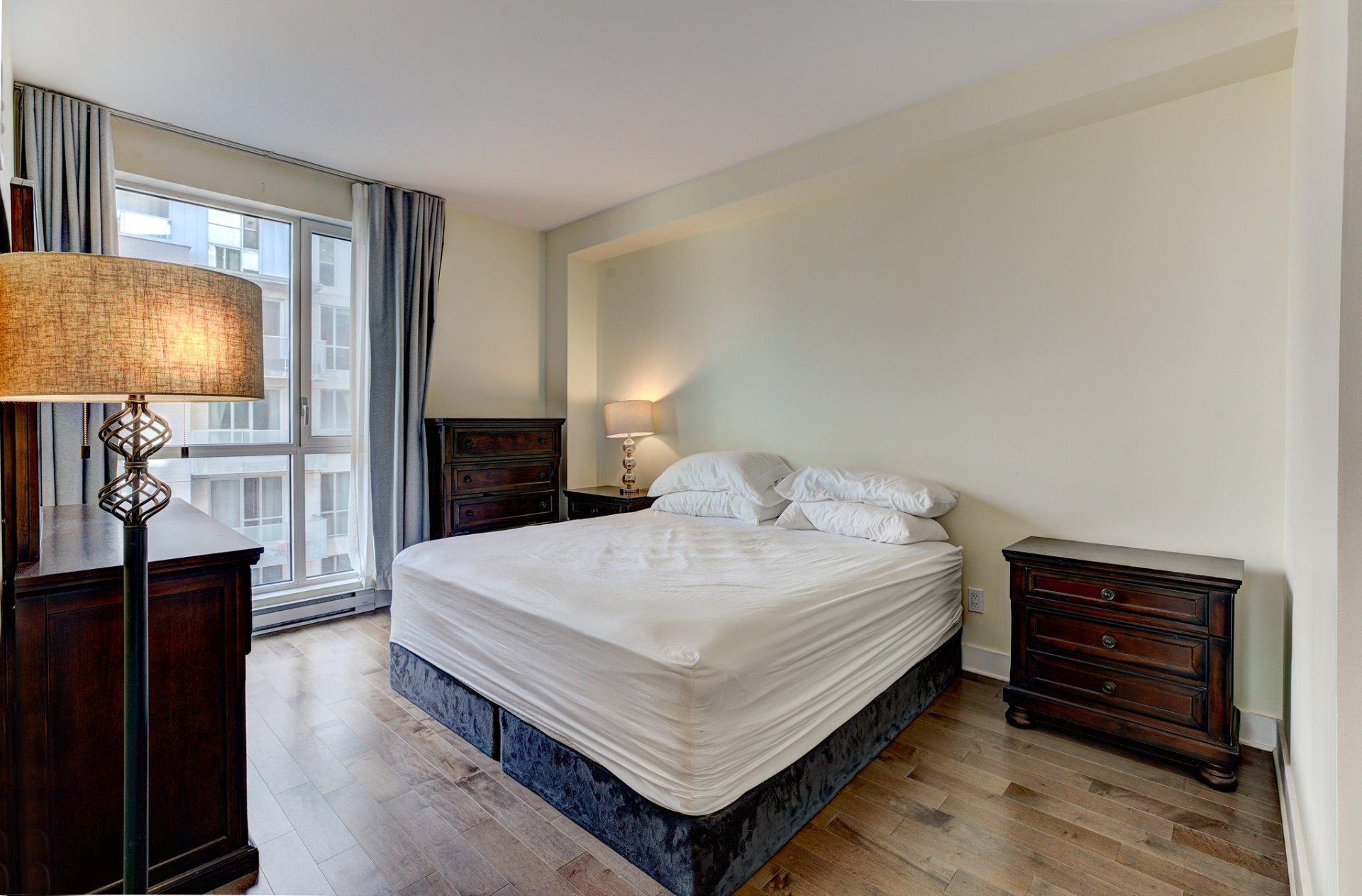 









5175


Av. de Courtrai

, 811,
Montréal (Côte-des-Neiges/Notre-Dame-de-Grâce),




QC
H3W0A9

