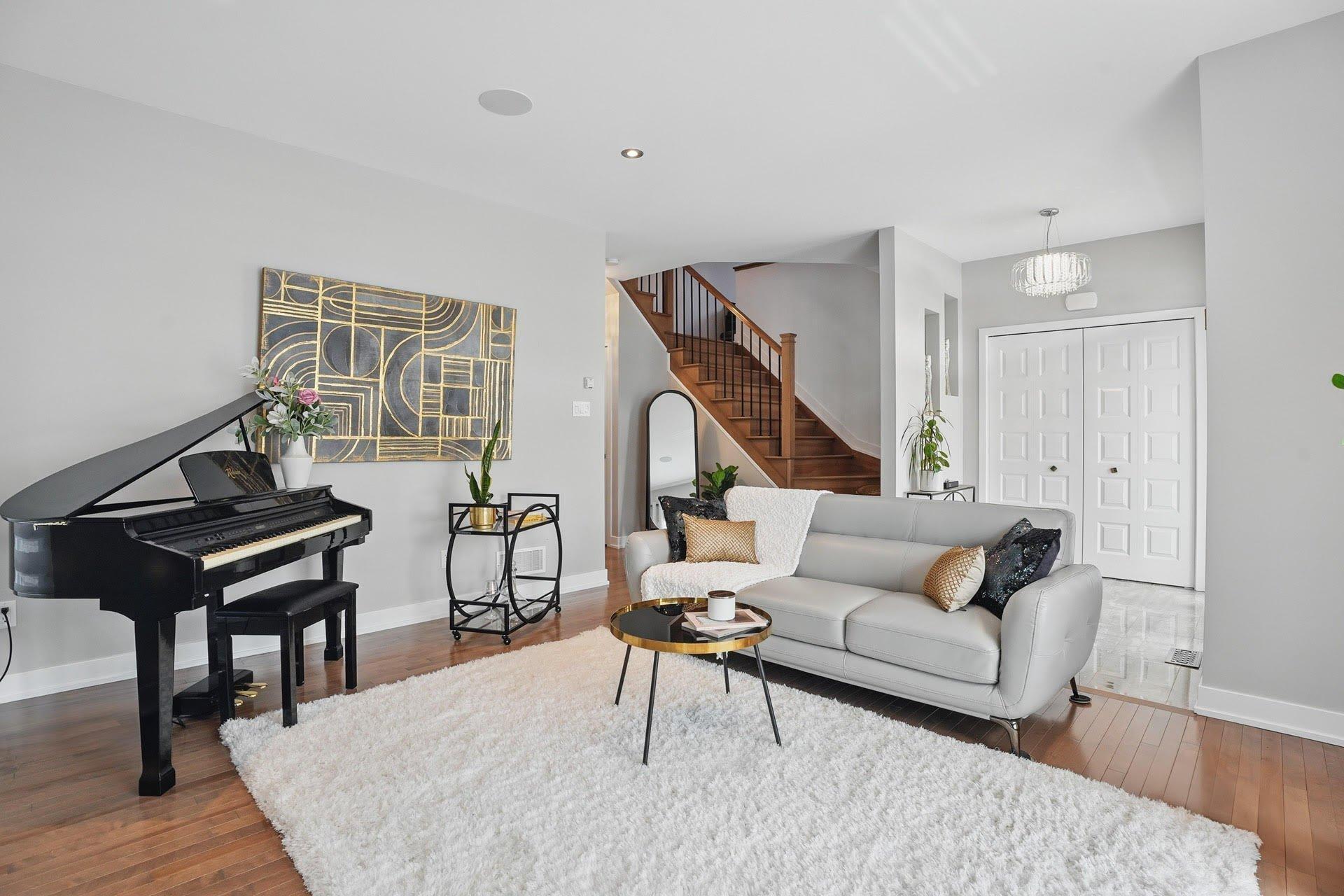 









192


Rue du Tournoi

,
Gatineau (Aylmer),




QC
J9J2T4

