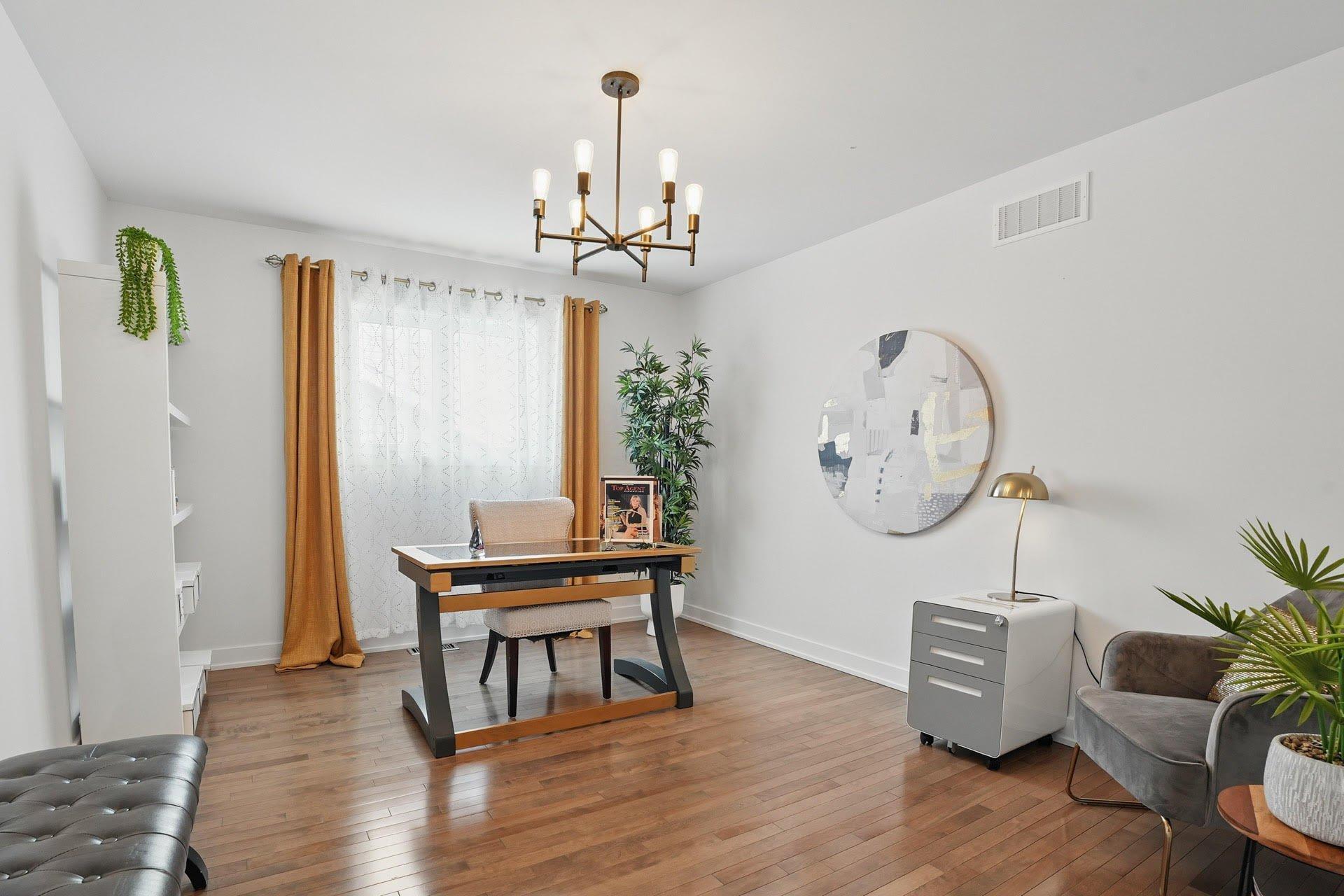 









192


Rue du Tournoi

,
Gatineau (Aylmer),




QC
J9J2T4

