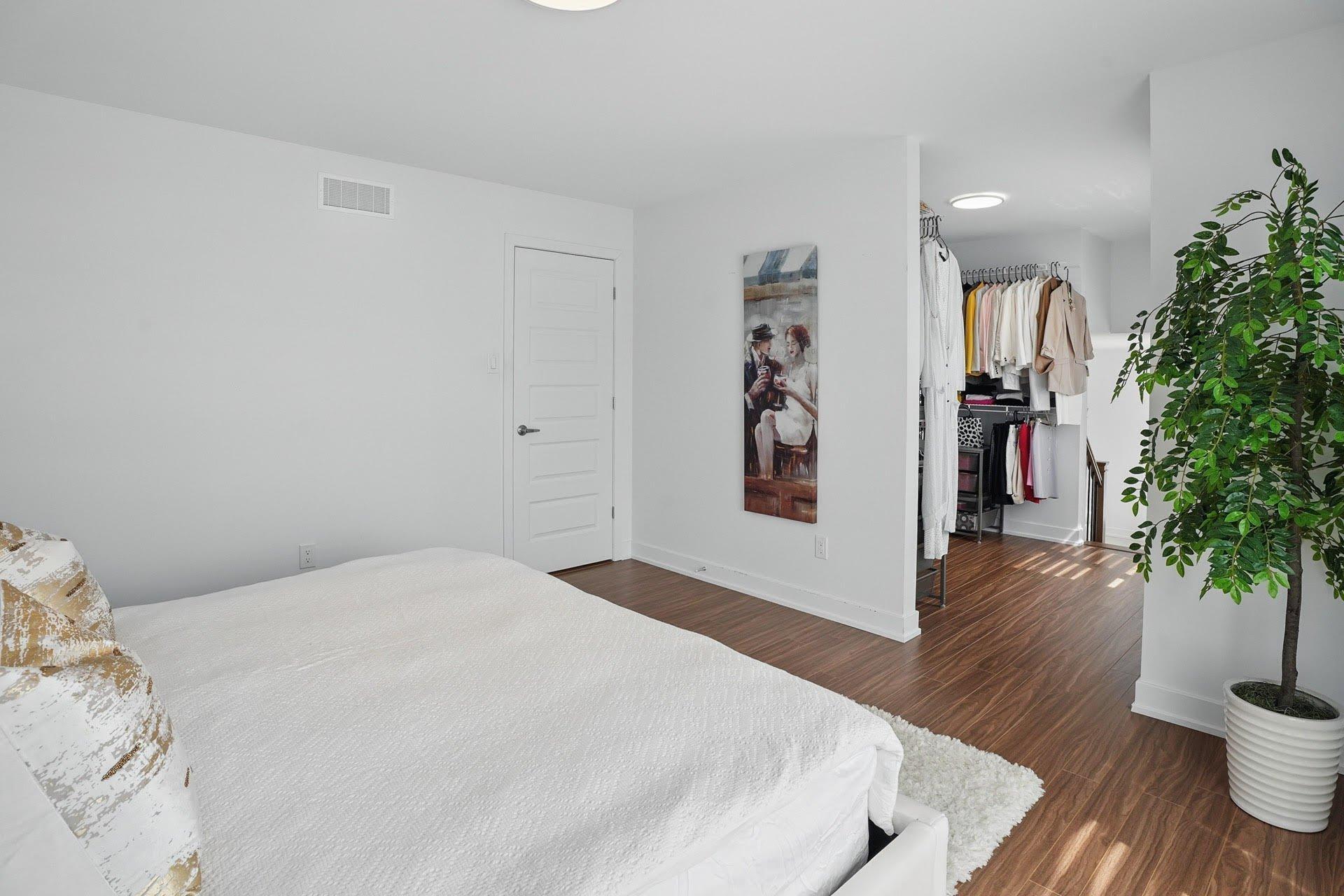 









192


Rue du Tournoi

,
Gatineau (Aylmer),




QC
J9J2T4

