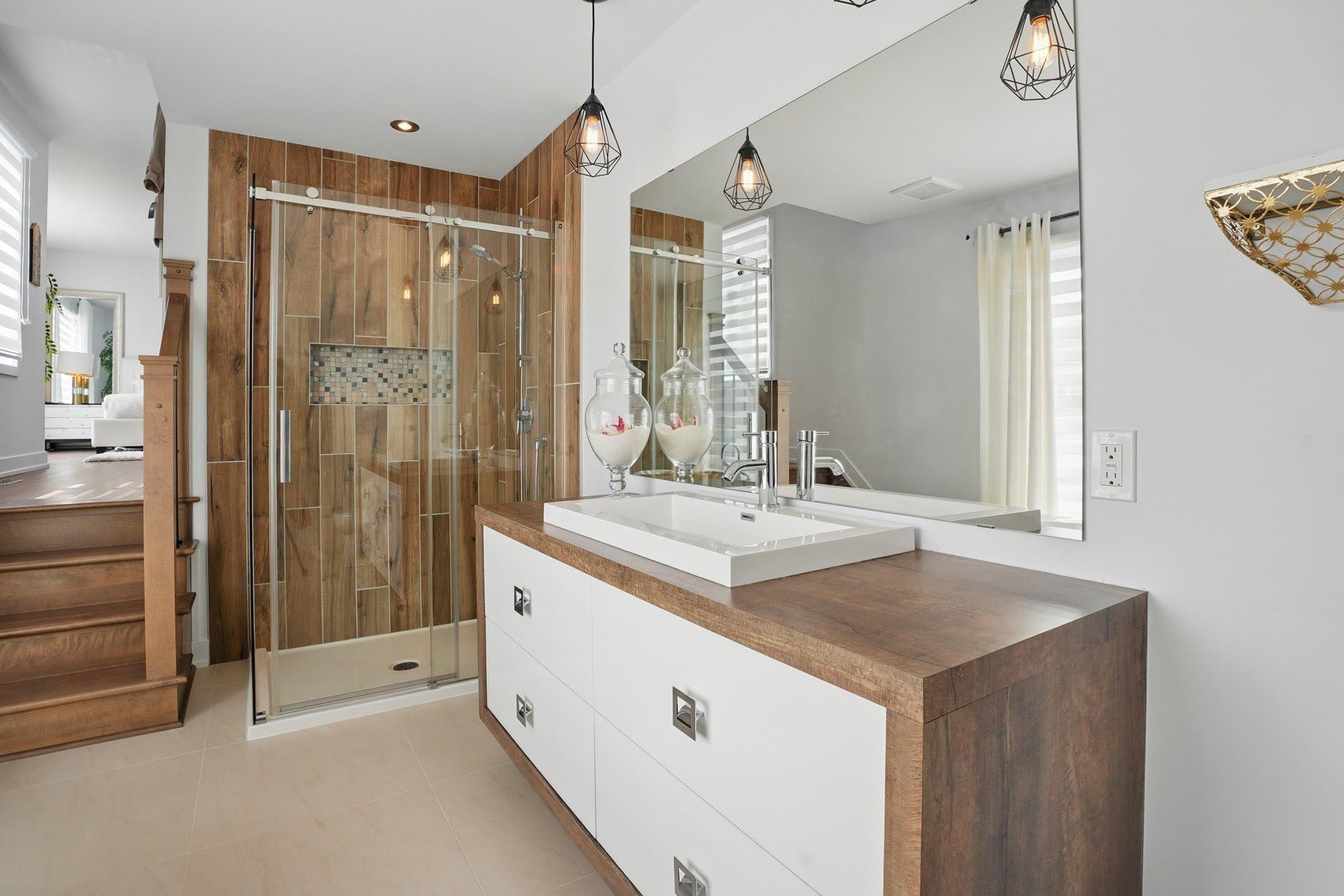 









192


Rue du Tournoi

,
Gatineau (Aylmer),




QC
J9J2T4

