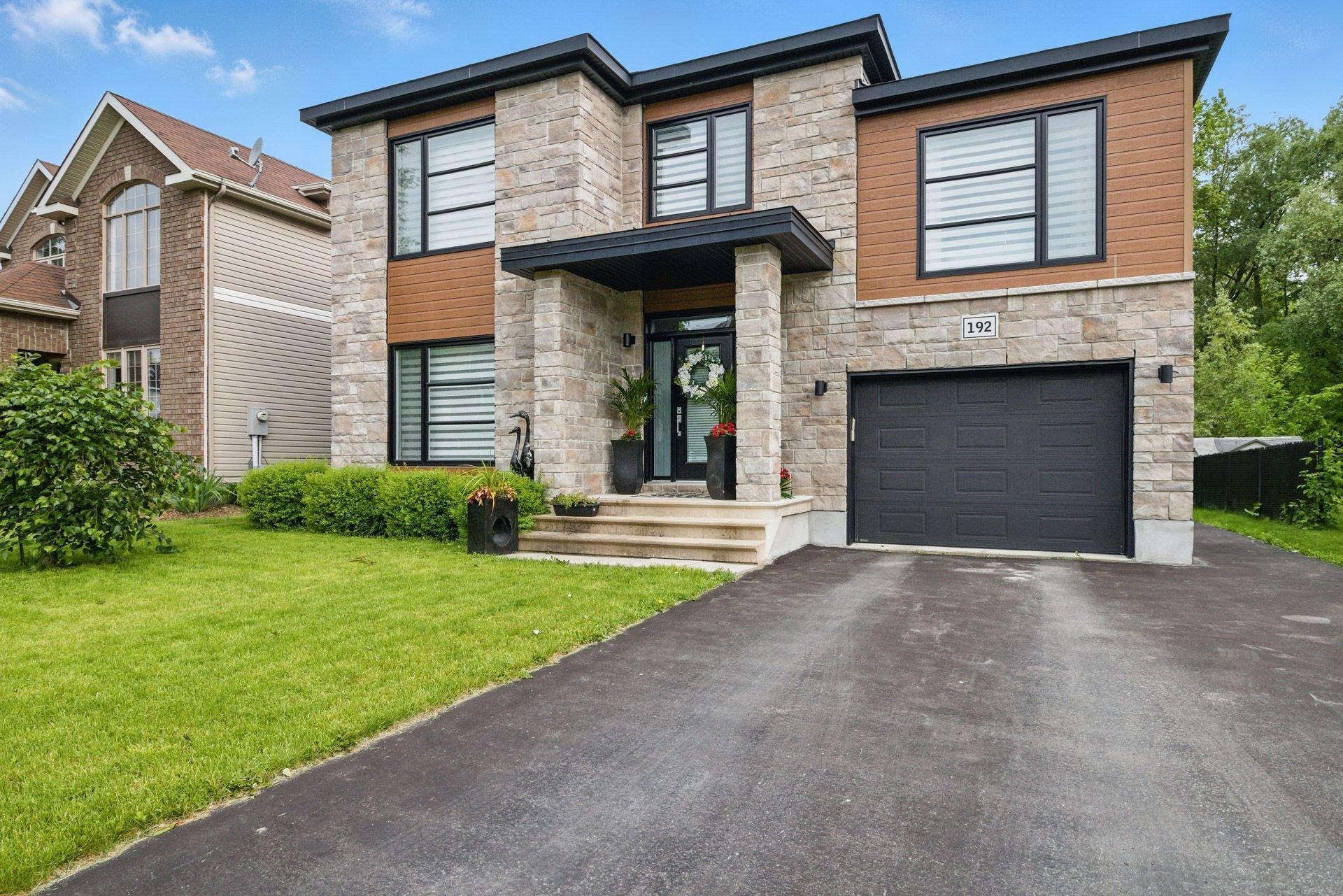 









192


Rue du Tournoi

,
Gatineau (Aylmer),




QC
J9J2T4

