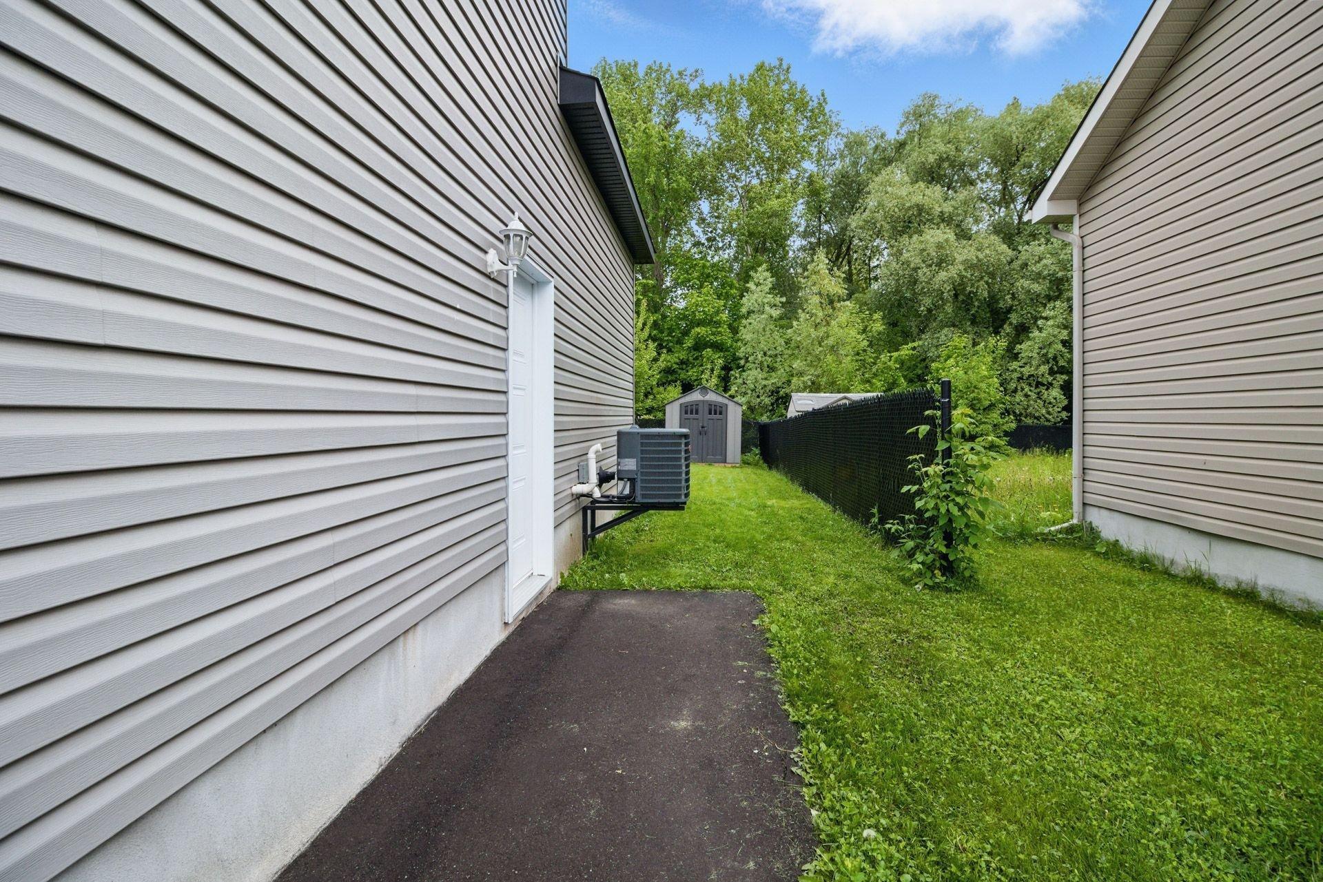 









192


Rue du Tournoi

,
Gatineau (Aylmer),




QC
J9J2T4

