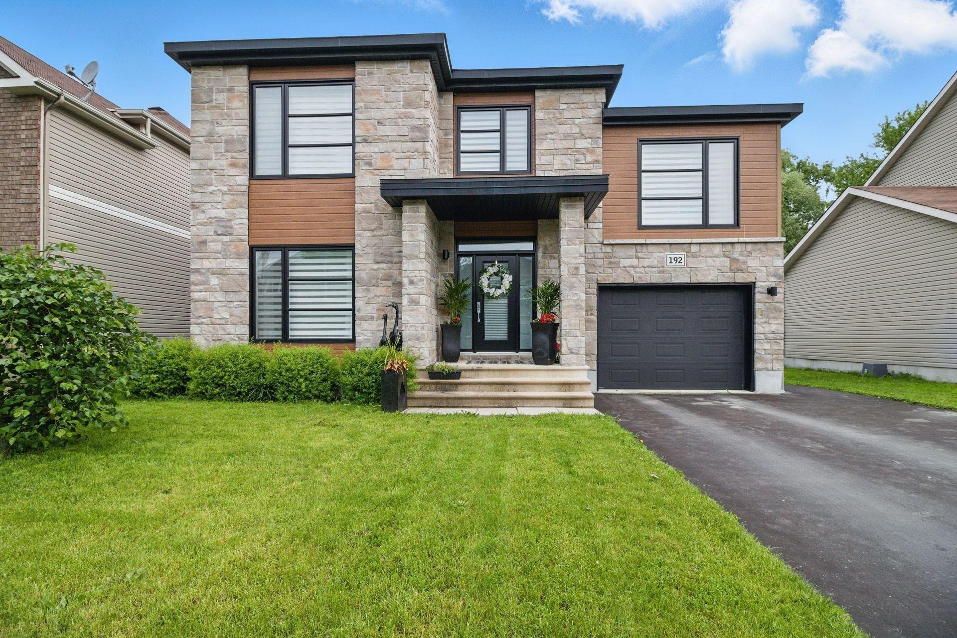 









192


Rue du Tournoi

,
Gatineau (Aylmer),




QC
J9J2T4

