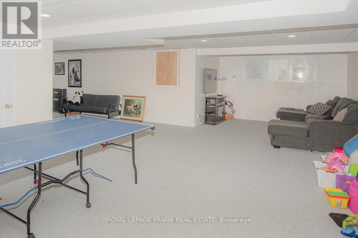 












730 OLD NORWOOD ROAD

,
Havelock-Belmont-Methuen (Belmont-Methuen),




Ontario
K0L1Z0

