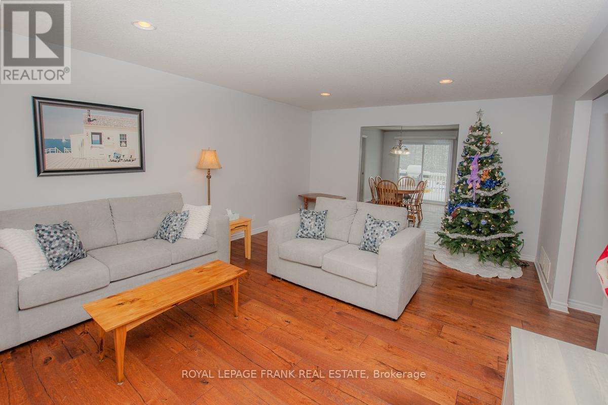 












730 OLD NORWOOD ROAD

,
Havelock-Belmont-Methuen (Belmont-Methuen),




Ontario
K0L1Z0

