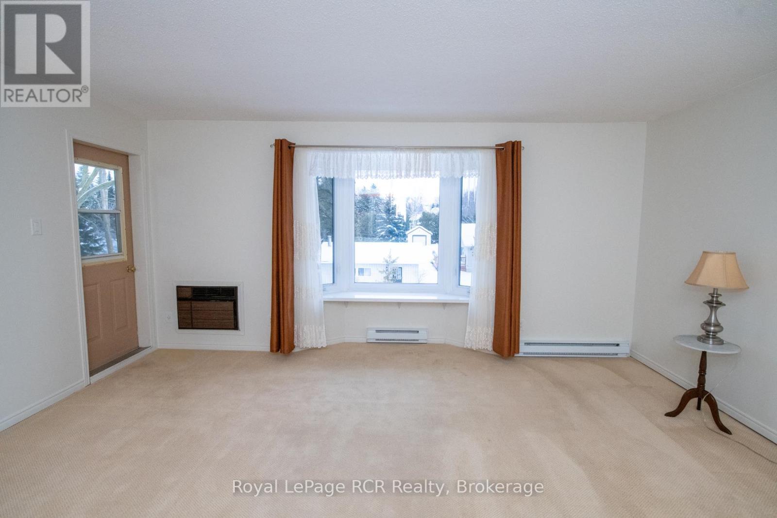 












306 - 497 BIRMINGHAM ST WEST STREET W

,
Wellington North (Mount Forest),




Ontario
N0G2L1

