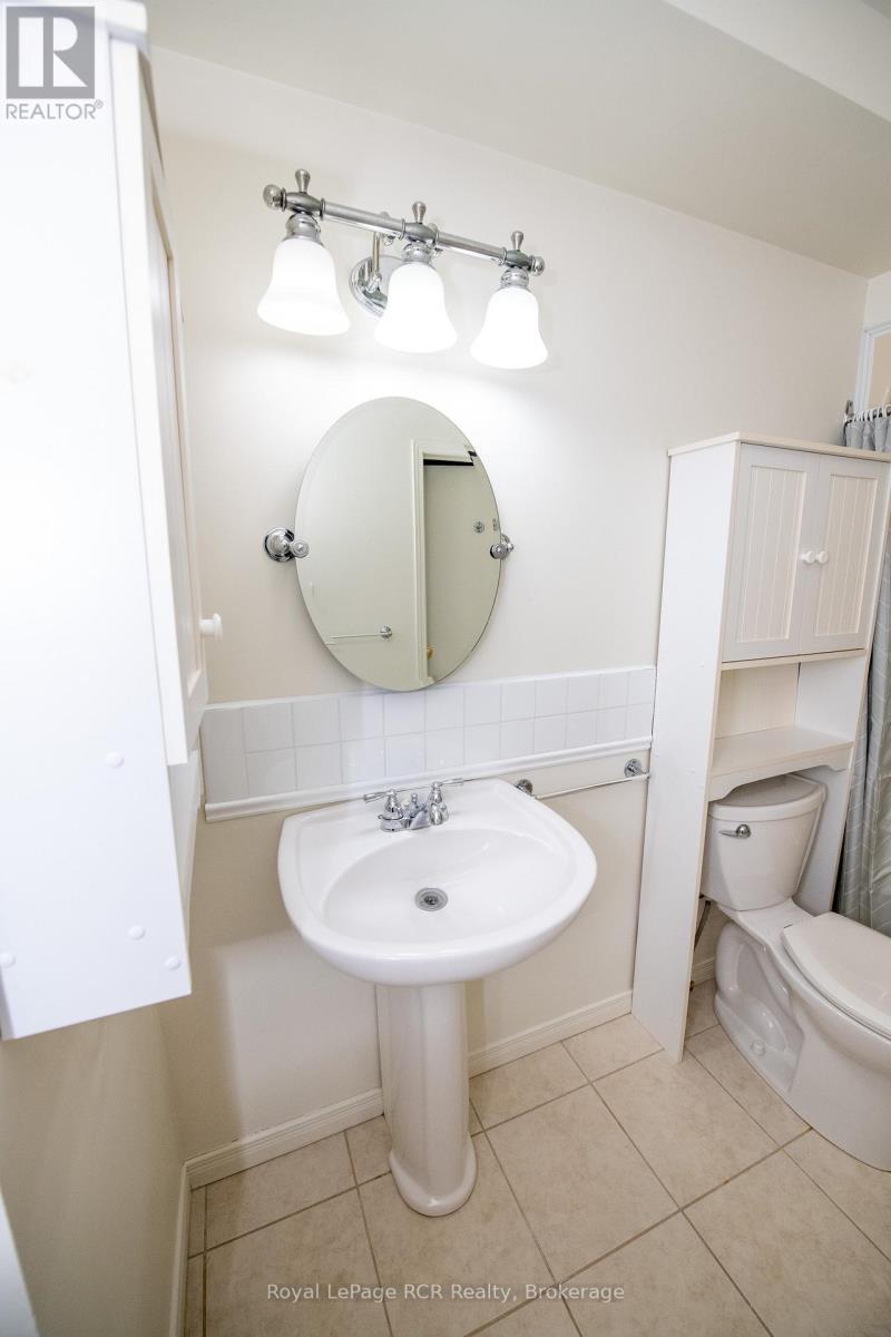 












306 - 497 BIRMINGHAM ST WEST STREET W

,
Wellington North (Mount Forest),




Ontario
N0G2L1

