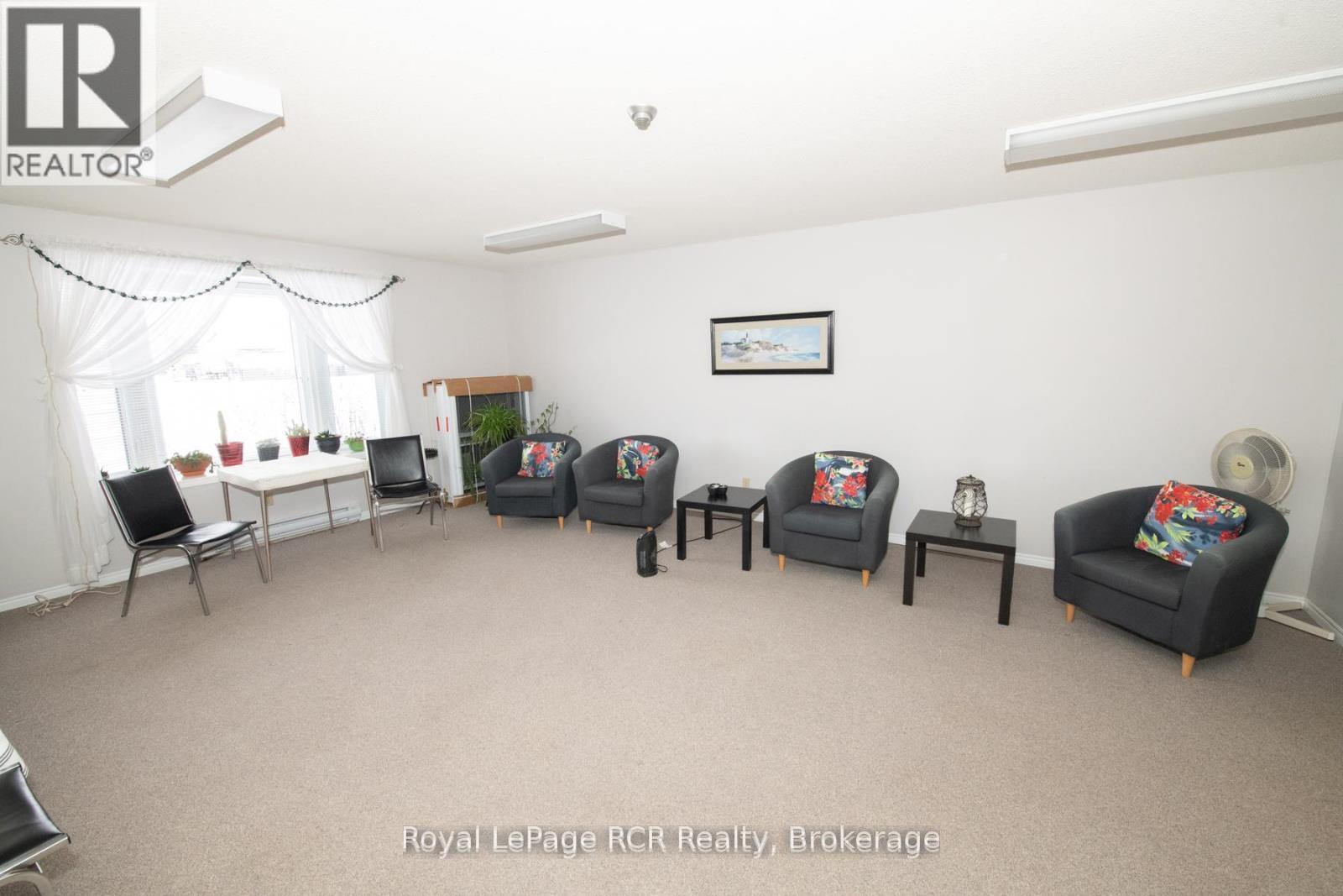 












306 - 497 BIRMINGHAM ST WEST STREET W

,
Wellington North (Mount Forest),




Ontario
N0G2L1

