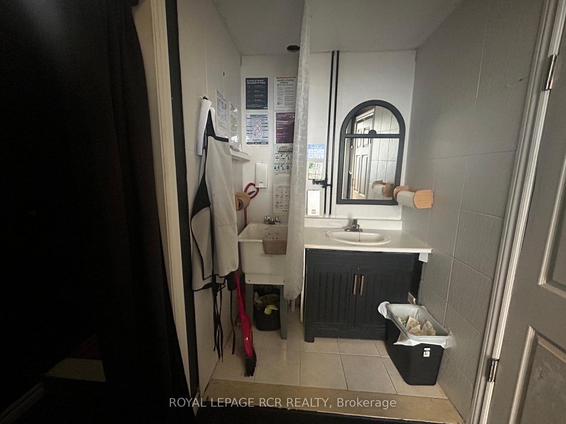 









169


Dufferin

Street South, 27,
New Tecumseth,




ON
L9R 1E6

