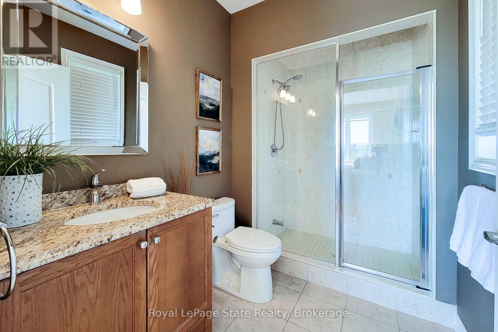 












115 TURNBERRY TRAIL

,
Welland (Hwy 406/Welland),




Ontario
L3B0B7

