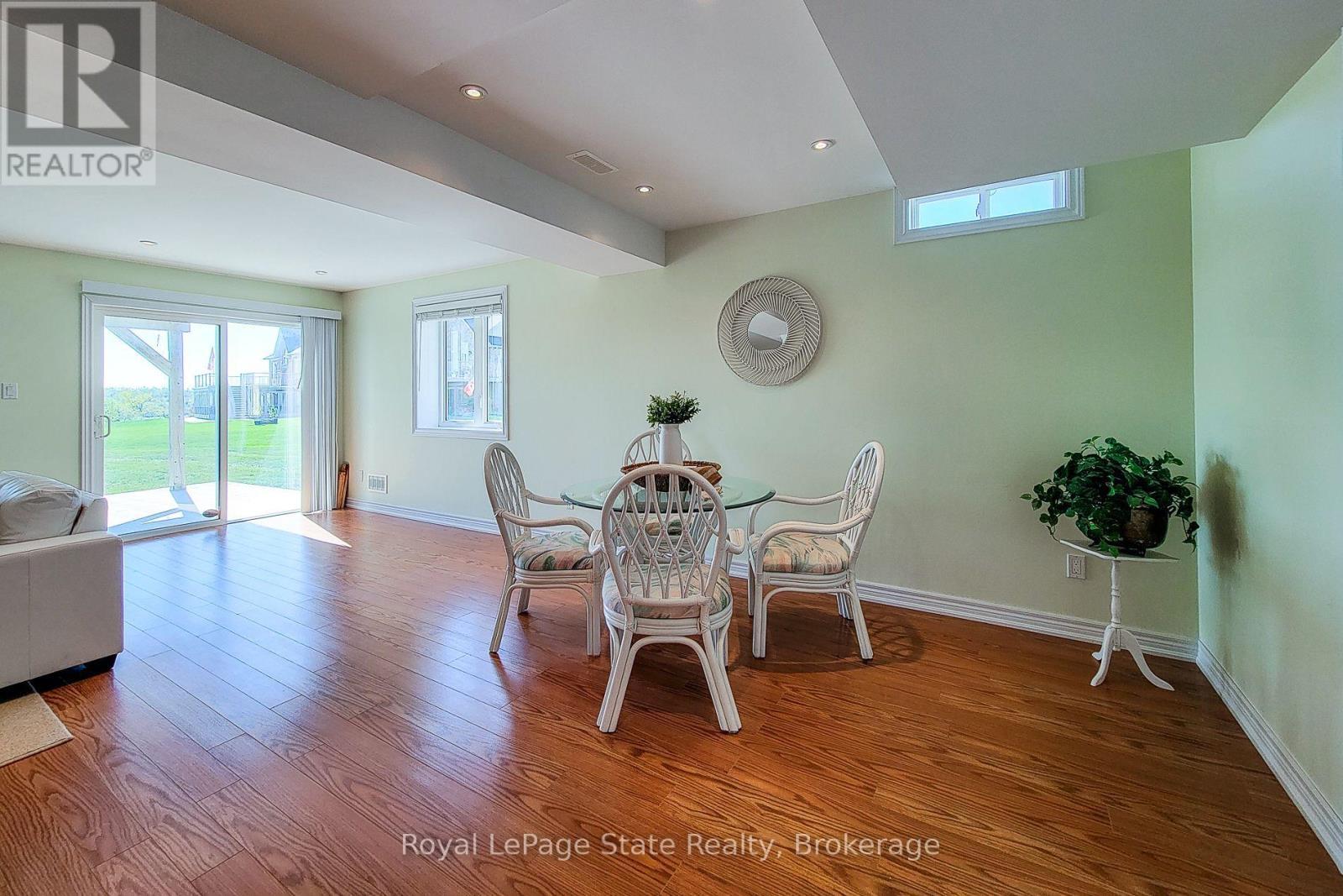 












115 TURNBERRY TRAIL

,
Welland (Hwy 406/Welland),




Ontario
L3B0B7

