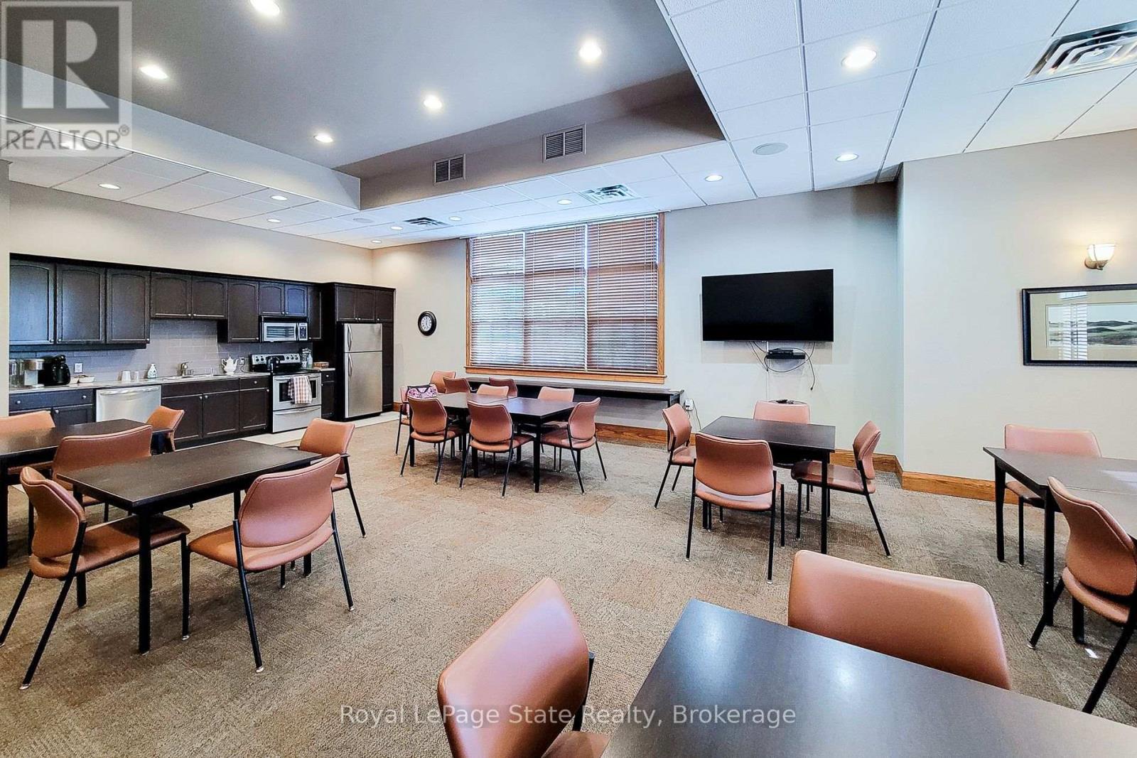 












115 TURNBERRY TRAIL

,
Welland (Hwy 406/Welland),




Ontario
L3B0B7

