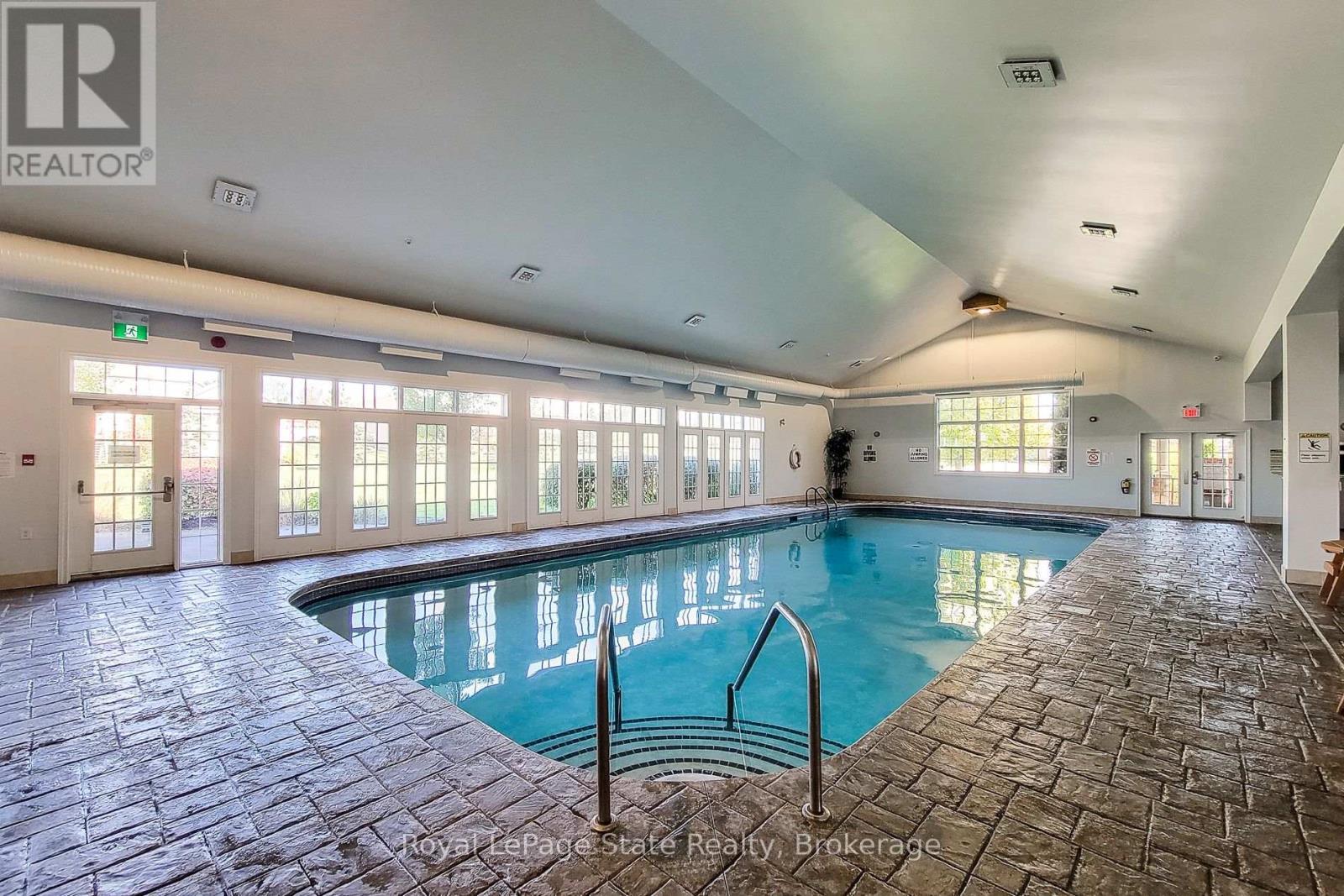 












115 TURNBERRY TRAIL

,
Welland (Hwy 406/Welland),




Ontario
L3B0B7

