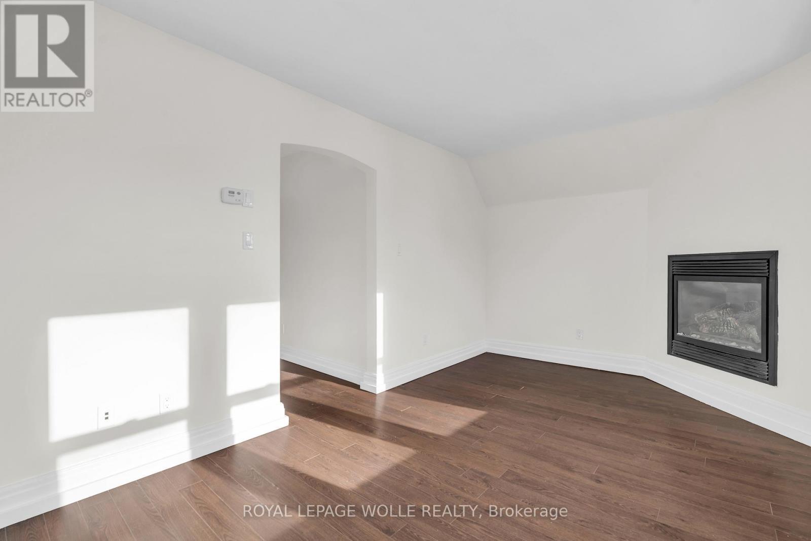 












UNIT D (UPPER) - 98 CHURCH STREET

,
Kitchener,




Ontario
N2G2S2

