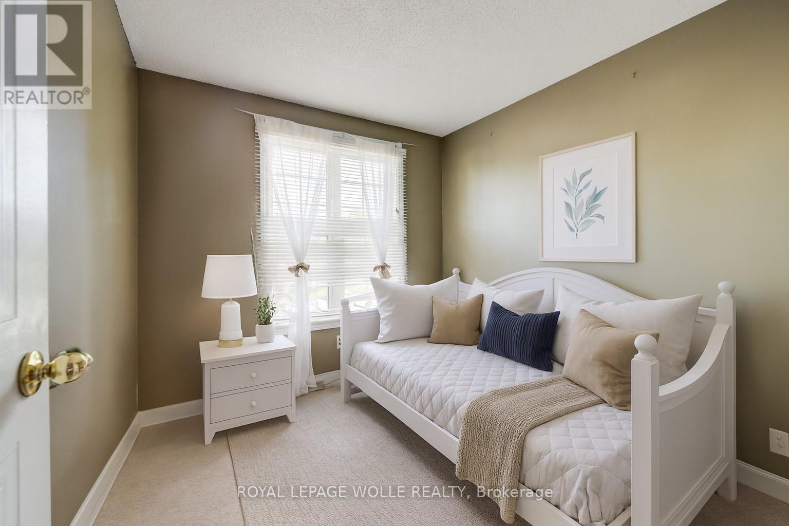 












17 - 465 WOOLWICH STREET N

,
Waterloo,




Ontario
N2K3S4

