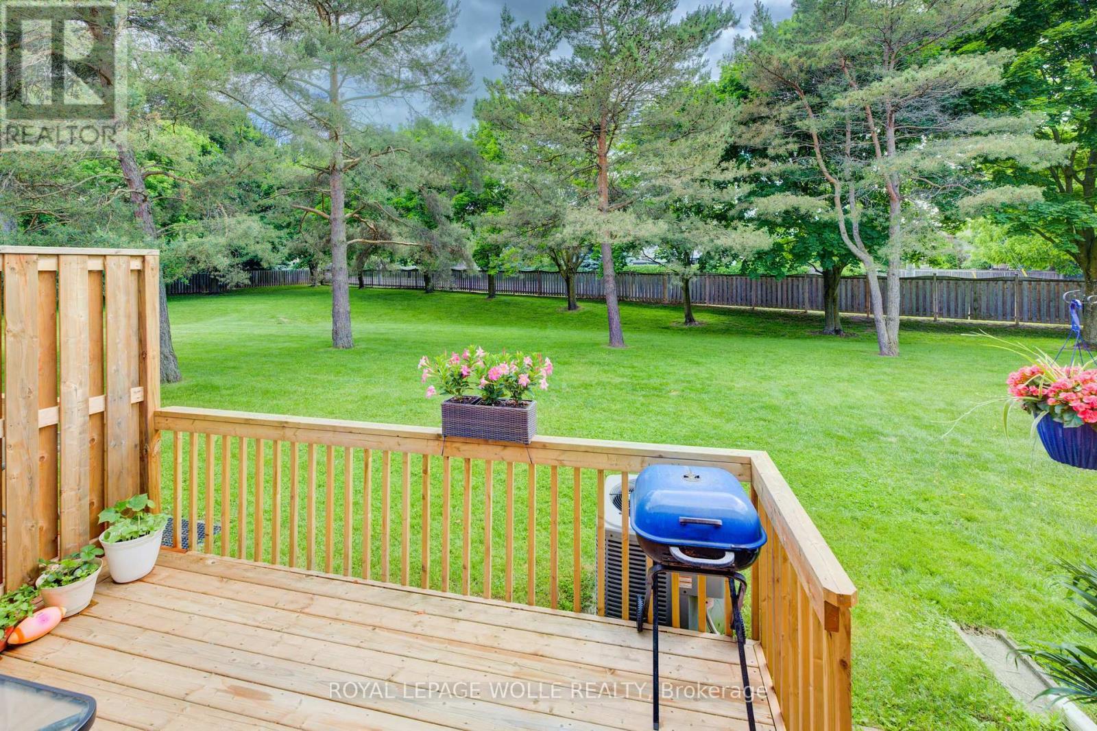 












17 - 465 WOOLWICH STREET N

,
Waterloo,




Ontario
N2K3S4

