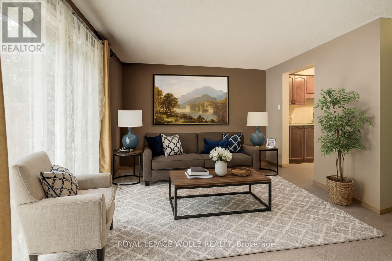 












17 - 465 WOOLWICH STREET N

,
Waterloo,




Ontario
N2K3S4

