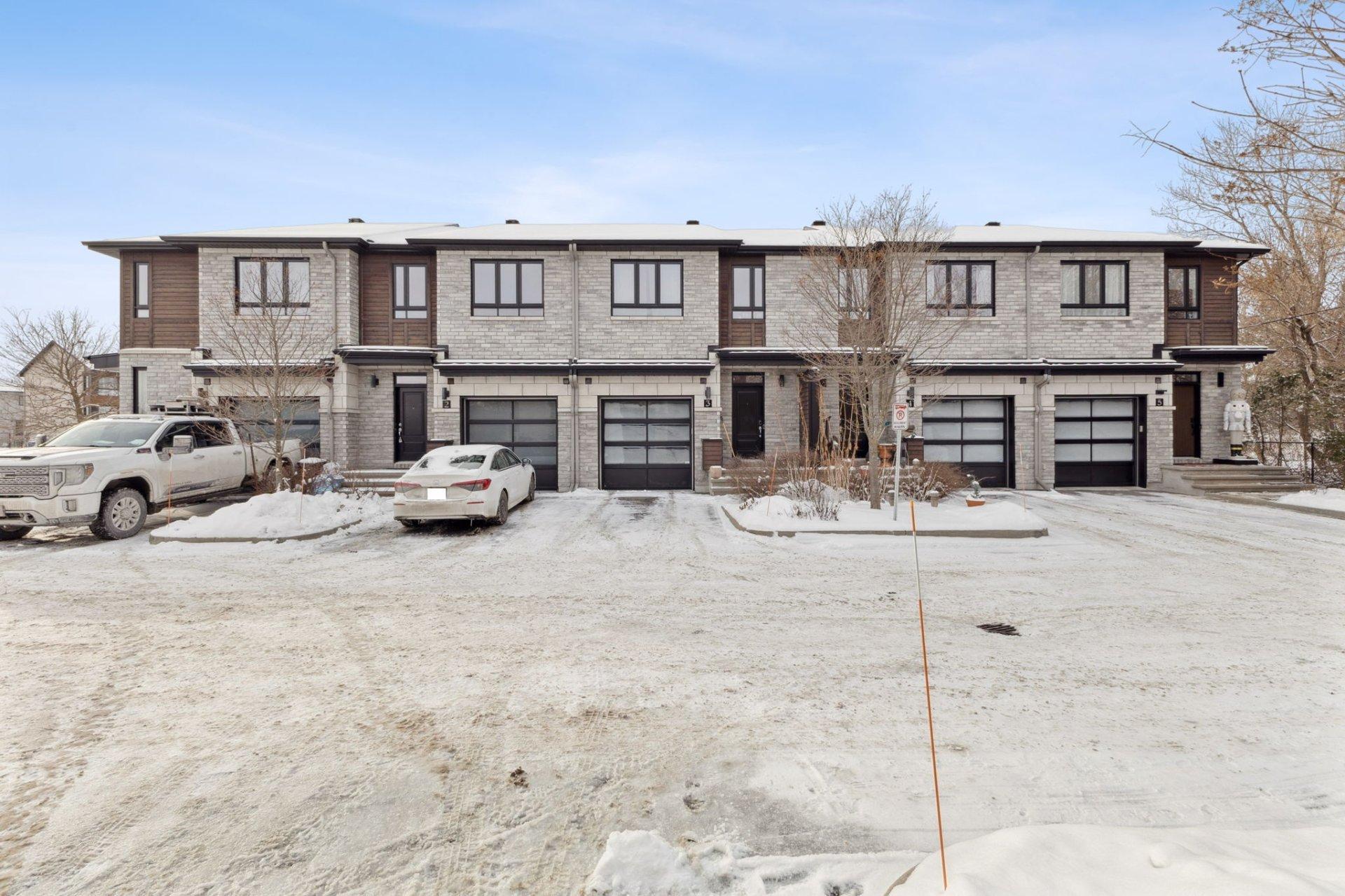 









120Z


Boul. de l'Amérique-Française

, 4,
Gatineau (Aylmer),




QC
J9J1G9

