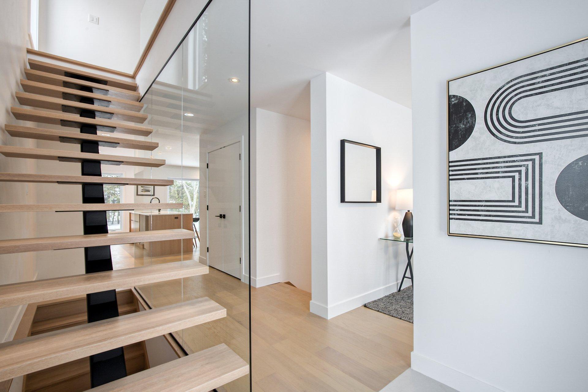 









1300


Rue Montarville

,
Saint-Bruno-de-Montarville,




QC
J3V3T4

