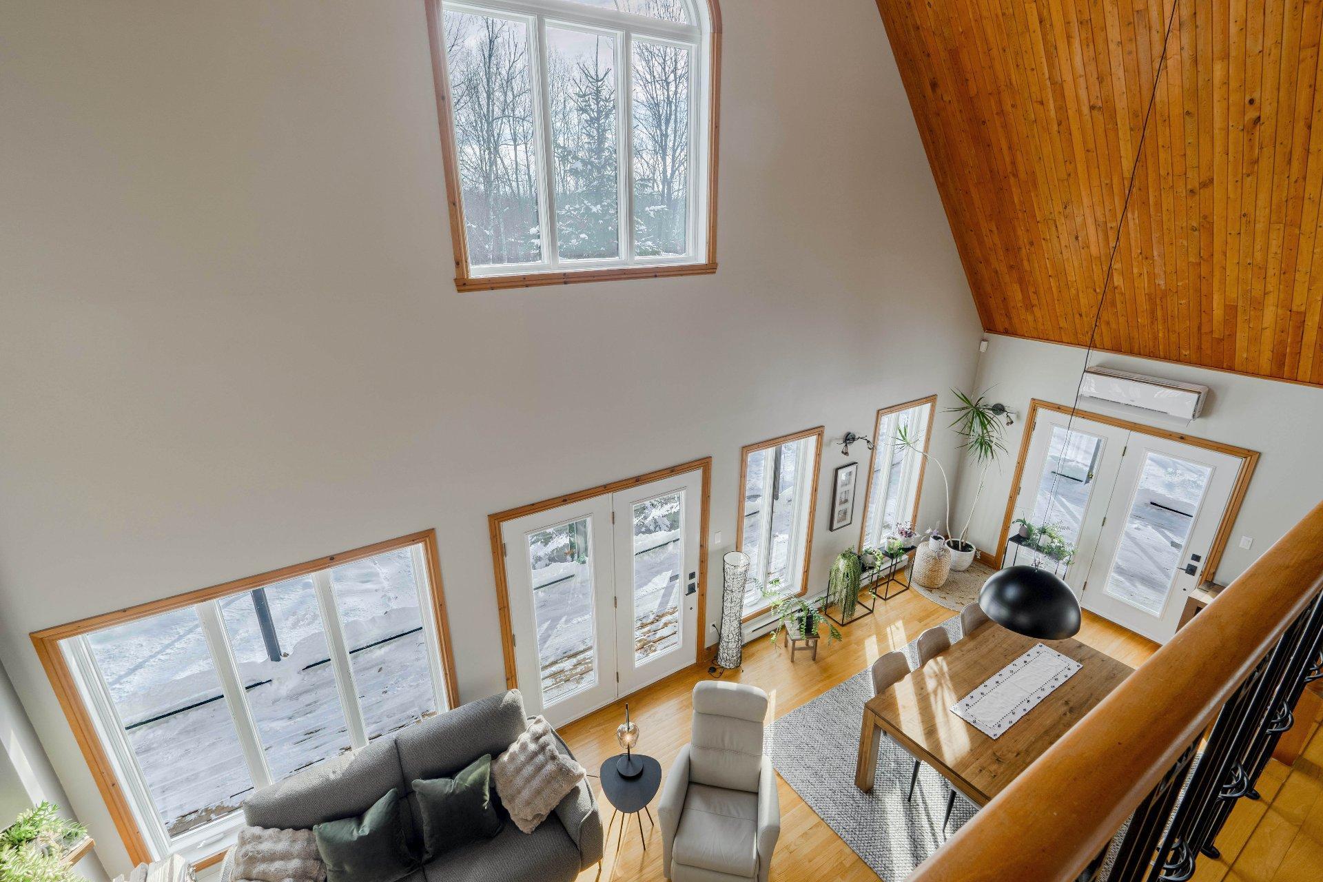 









2270


Ch. Deschesne 

,
Saint-Denis-de-Brompton,




QC
J0B2P0

