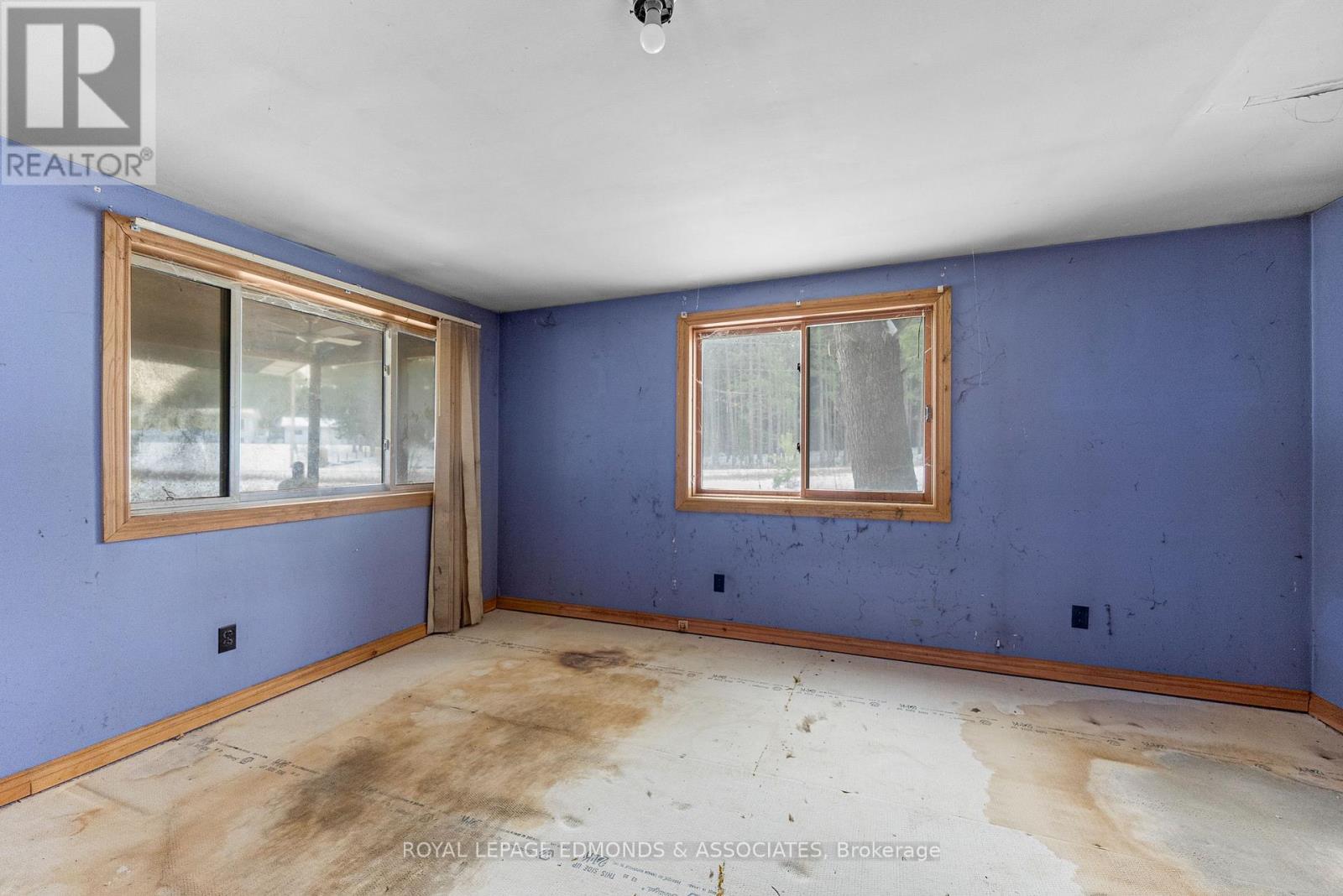 












2815 ROUND LAKE ROAD

,
Killaloe, Hagarty and Richards,




Ontario
K0J2J0

