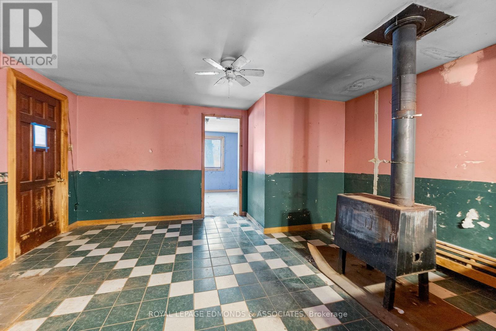 












2815 ROUND LAKE ROAD

,
Killaloe, Hagarty and Richards,




Ontario
K0J2J0

