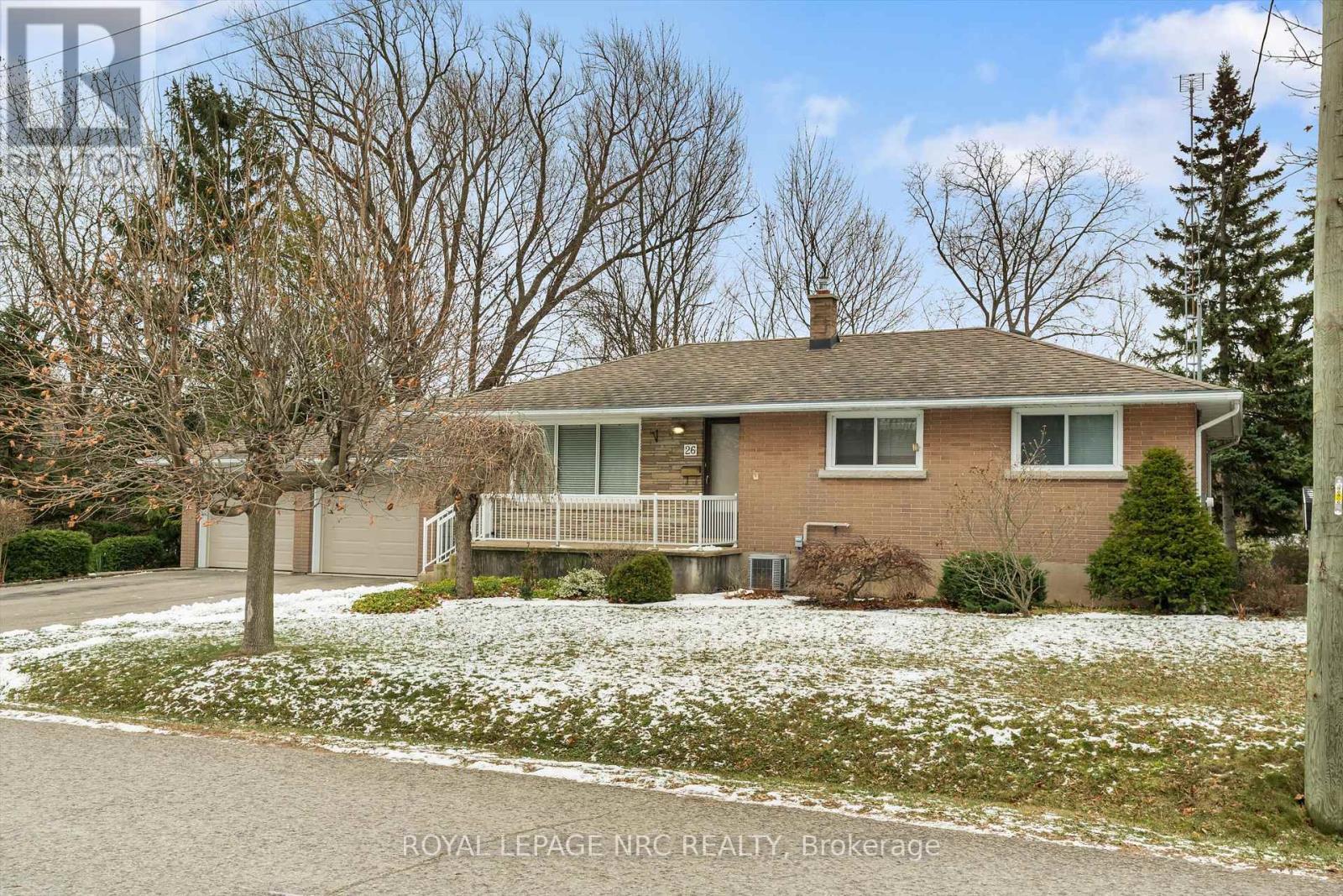 












26 SOUTHDALE DRIVE

,
St. Catharines (Vine/Linwell),




Ontario
L2M3N5

