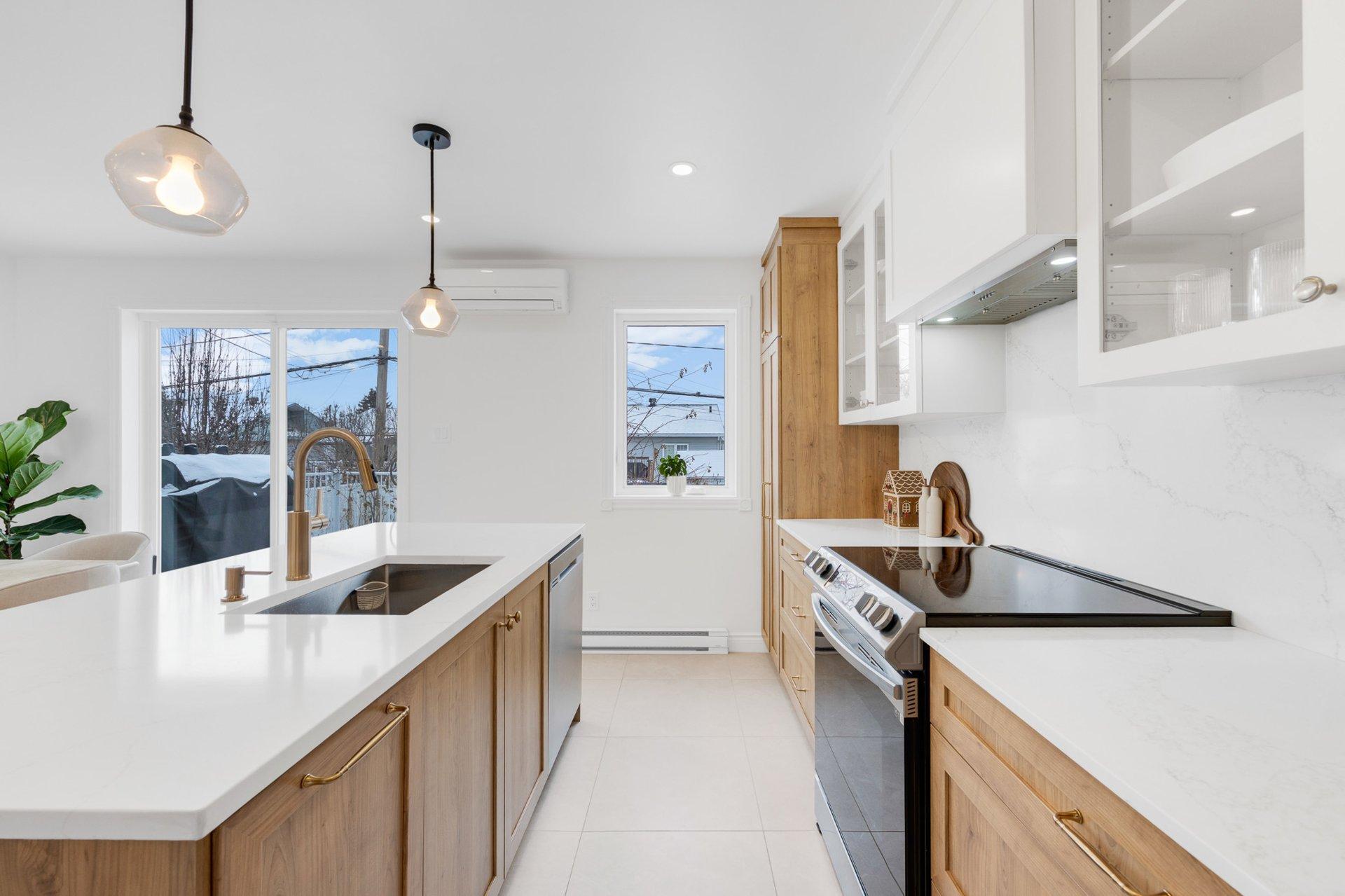 









451


Rue Arthur-Foucher

,
Repentigny (Le Gardeur),




QC
J5Z3X1

