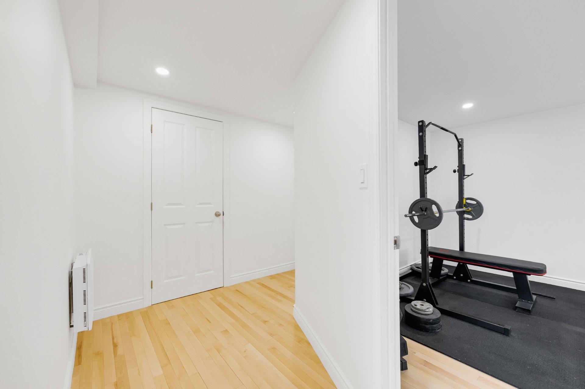 









451


Rue Arthur-Foucher

,
Repentigny (Le Gardeur),




QC
J5Z3X1

