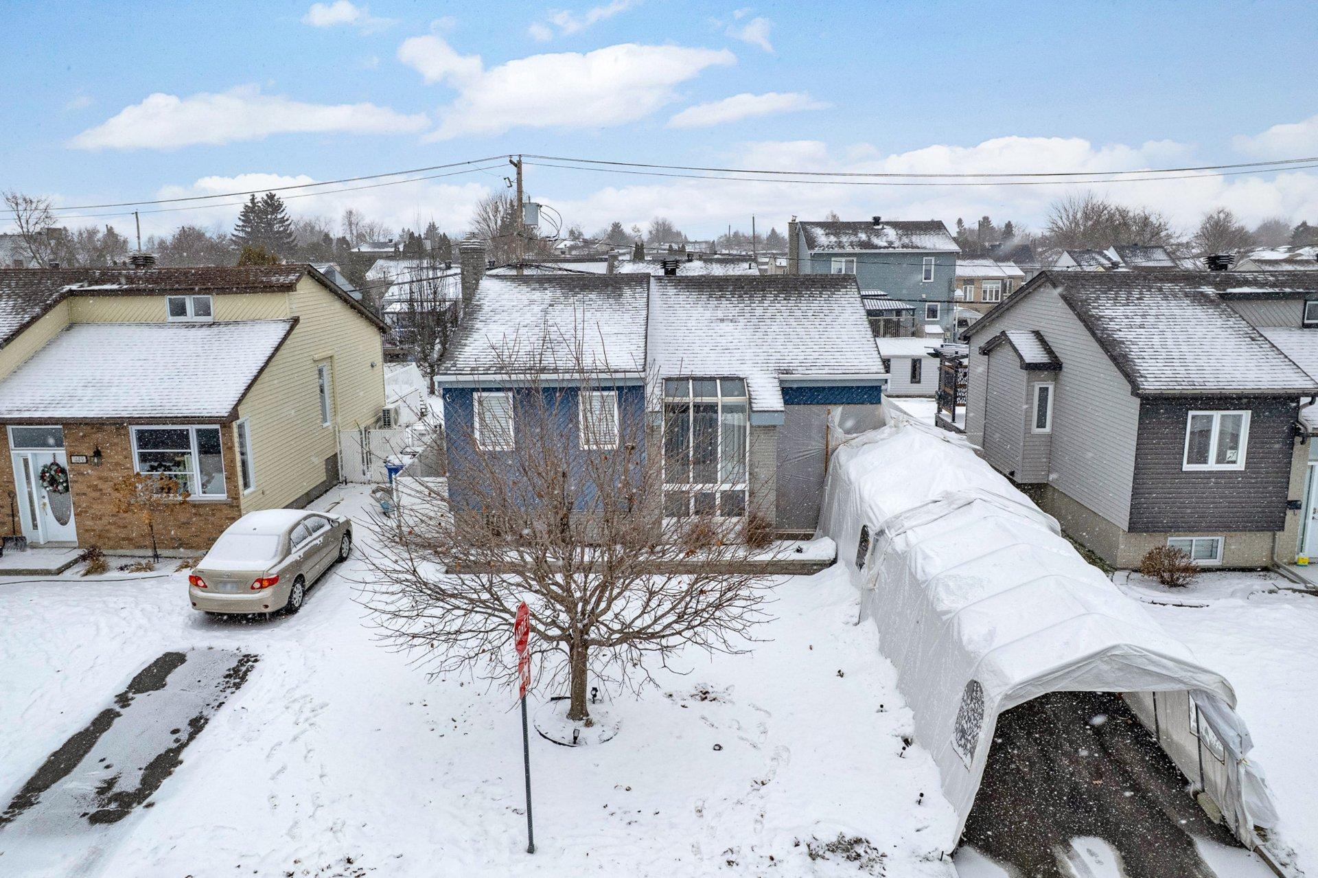 









451


Rue Arthur-Foucher

,
Repentigny (Le Gardeur),




QC
J5Z3X1

