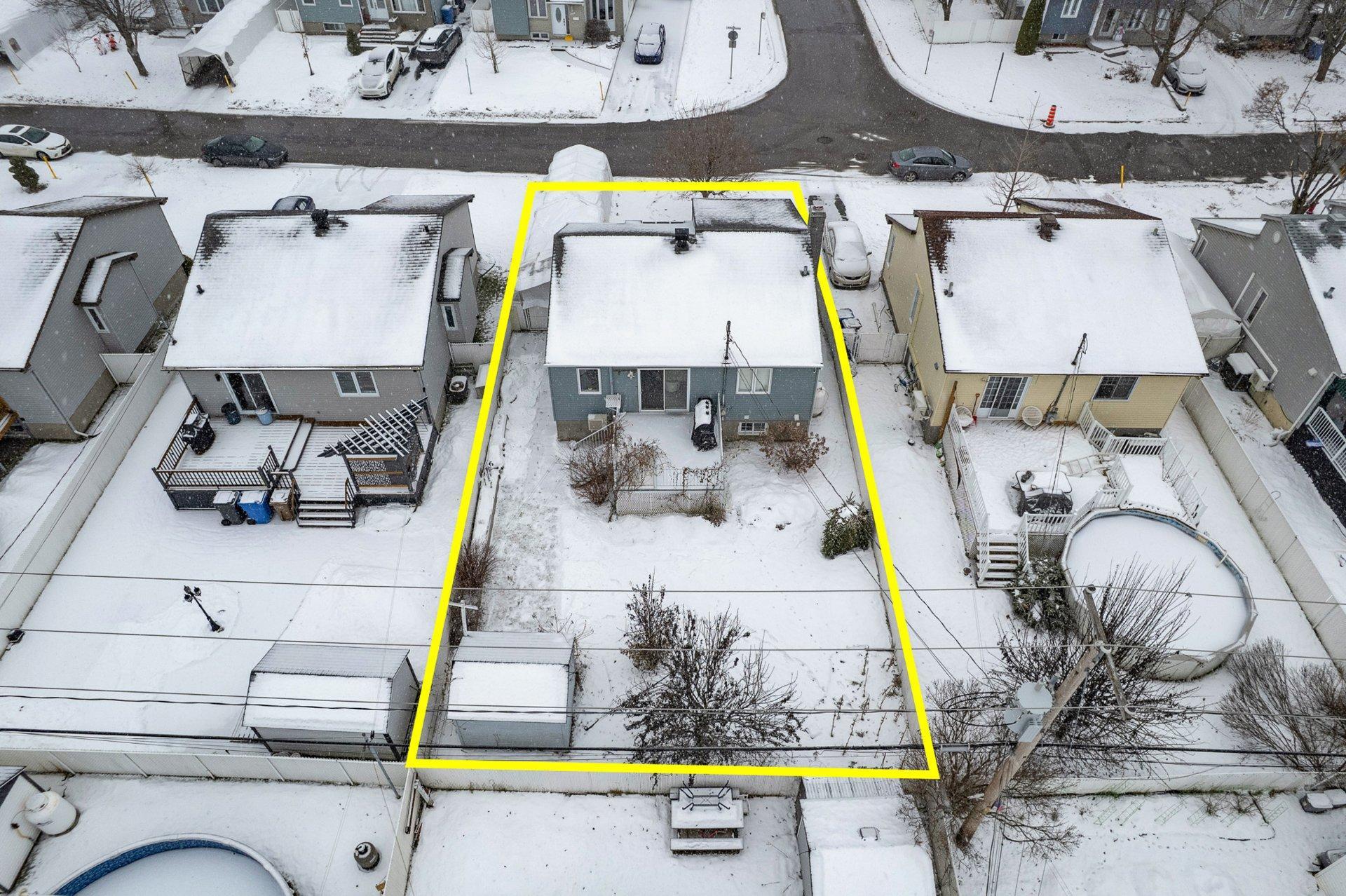 









451


Rue Arthur-Foucher

,
Repentigny (Le Gardeur),




QC
J5Z3X1

