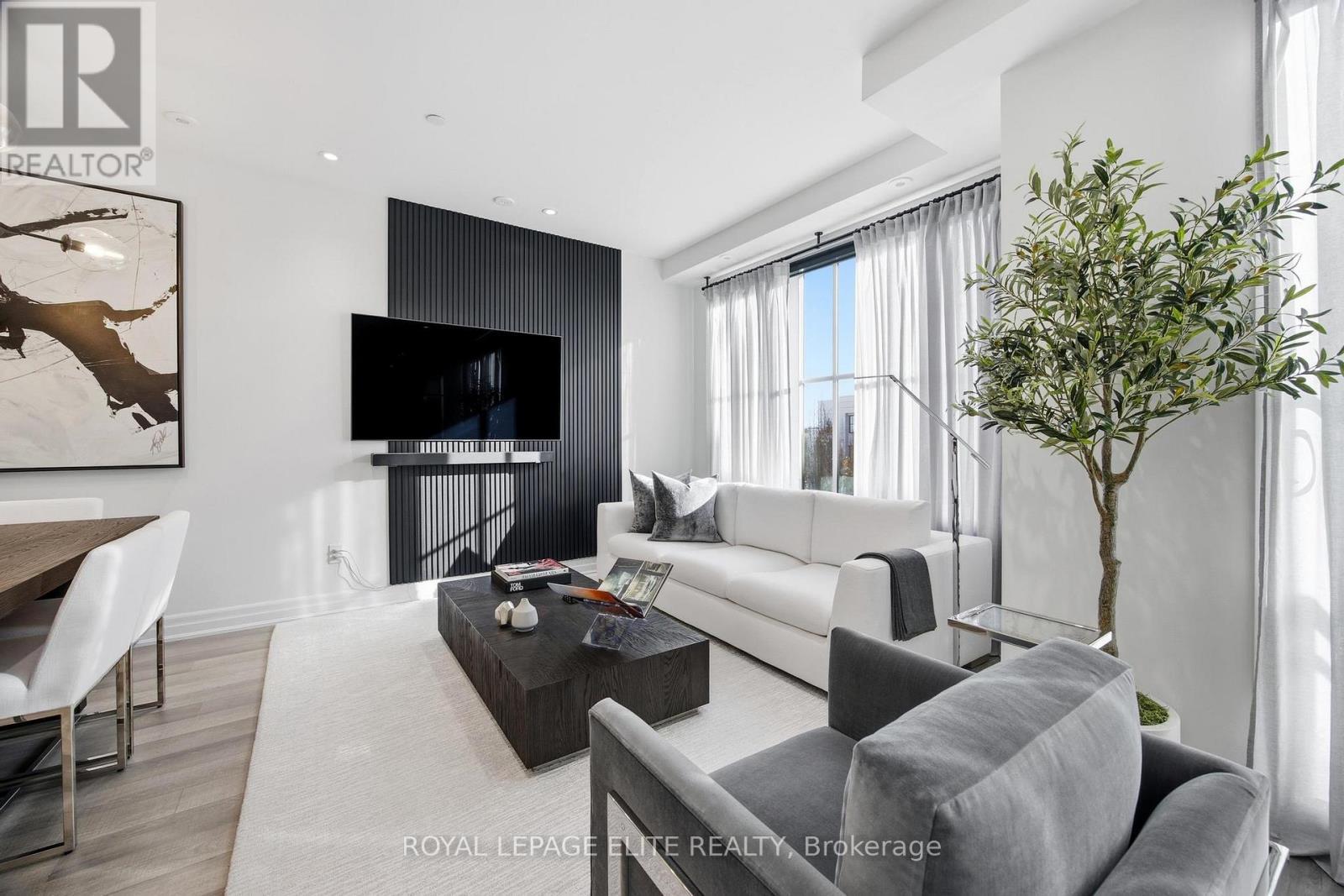 












723 - 665 CRICKLEWOOD DRIVE

,
Mississauga,




Ontario
L5G0B9

