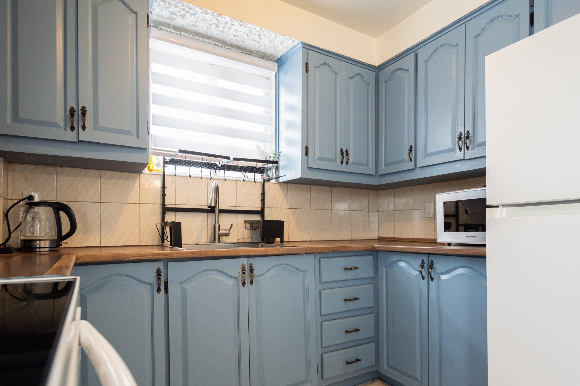 









1154


Av. Haendel

,
Laval (Chomedey),




QC
H7W3A2

