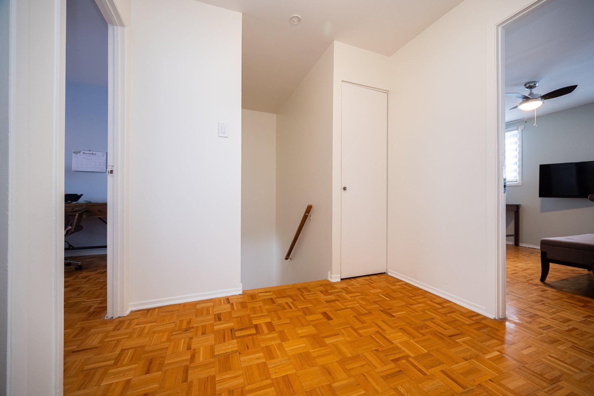 









1154


Av. Haendel

,
Laval (Chomedey),




QC
H7W3A2

