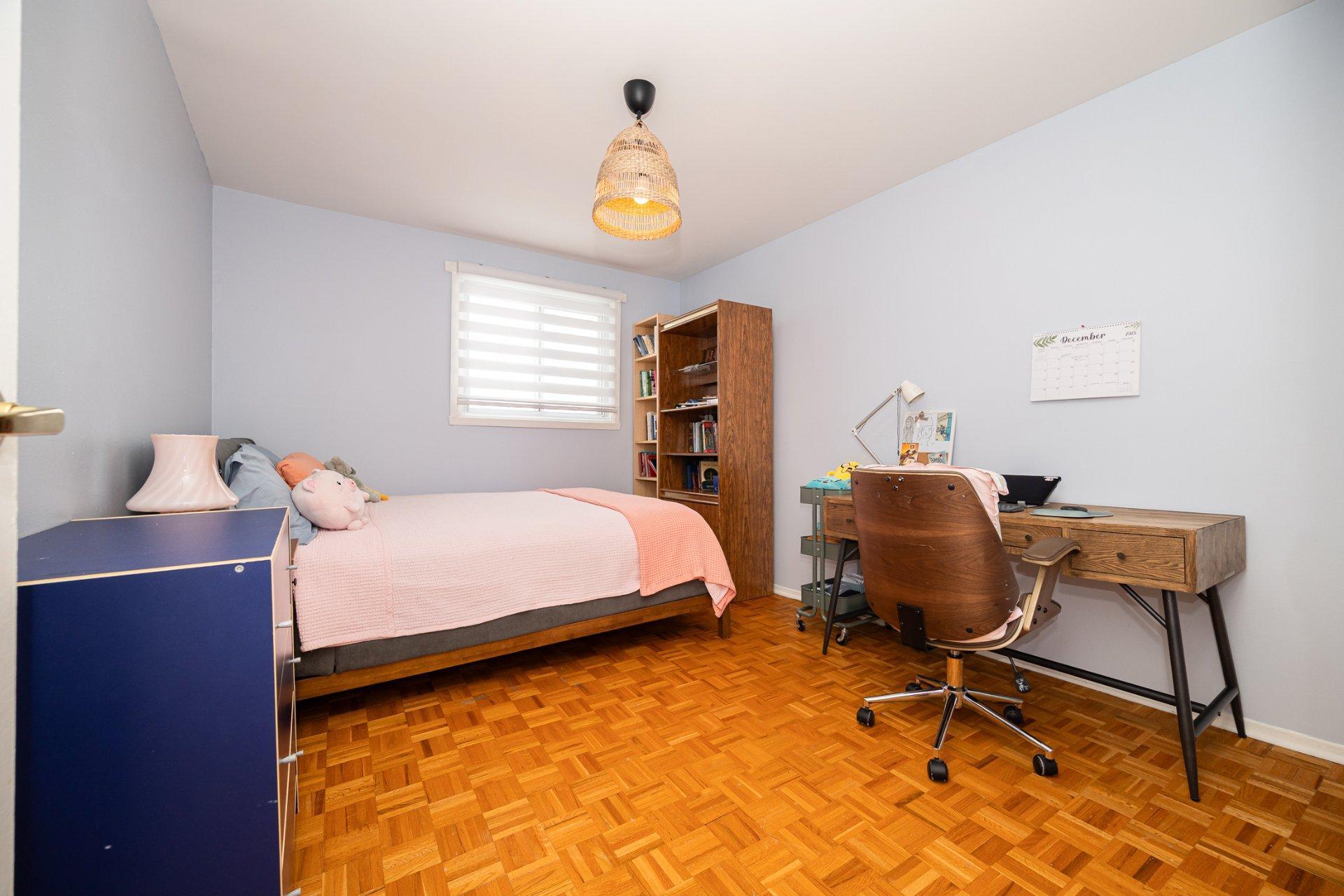 









1154


Av. Haendel

,
Laval (Chomedey),




QC
H7W3A2

