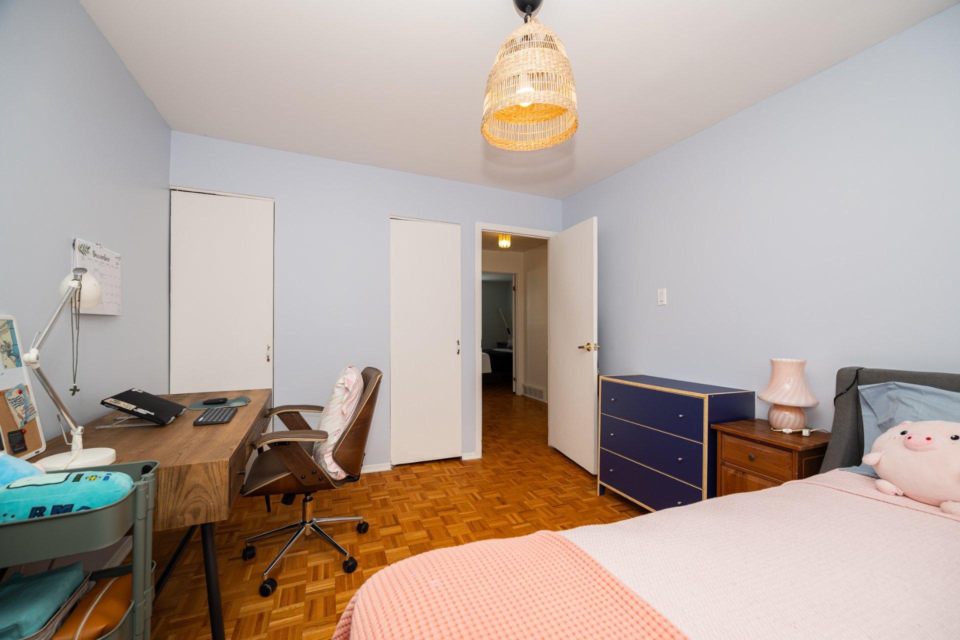 









1154


Av. Haendel

,
Laval (Chomedey),




QC
H7W3A2

