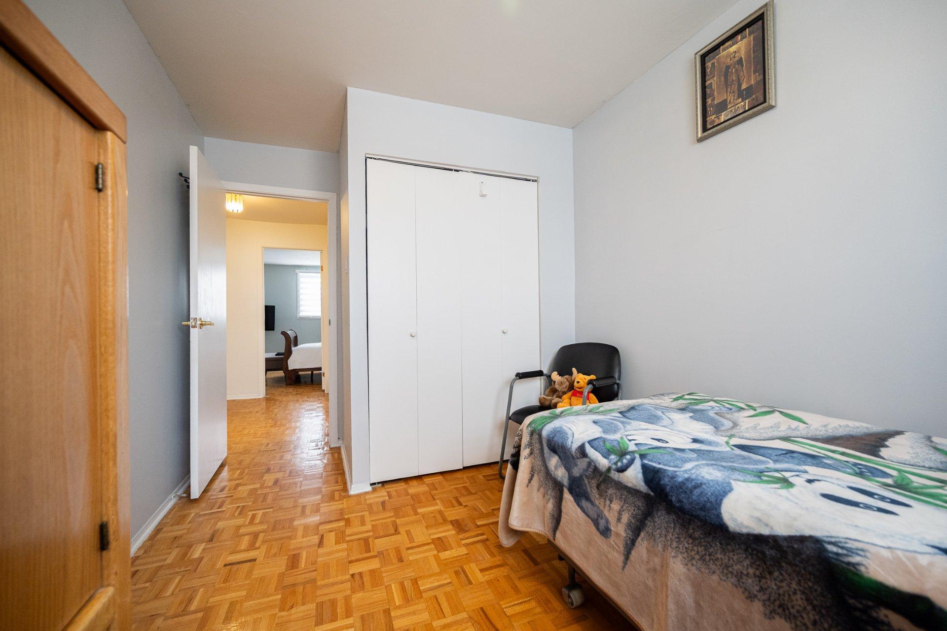 









1154


Av. Haendel

,
Laval (Chomedey),




QC
H7W3A2

