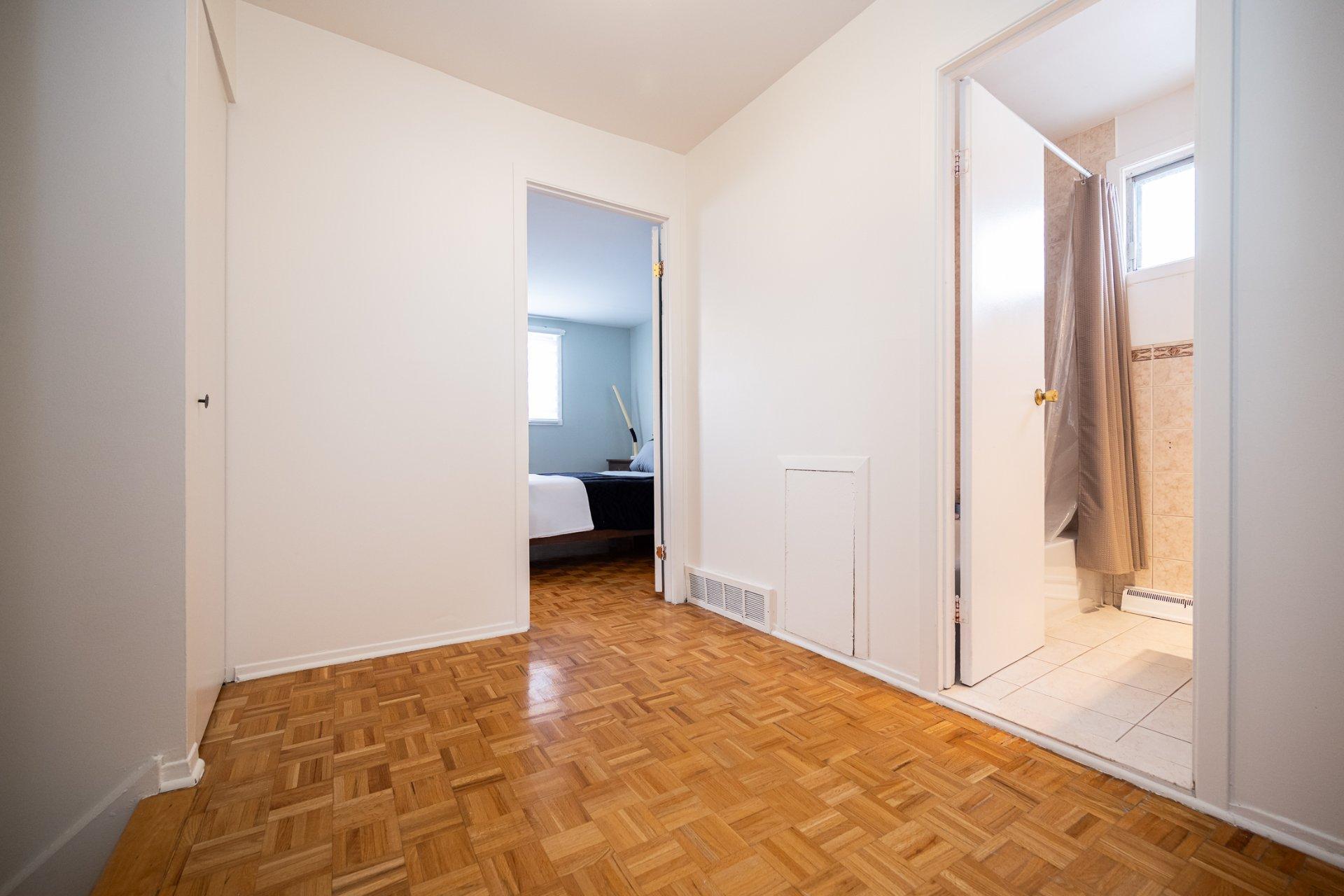 









1154


Av. Haendel

,
Laval (Chomedey),




QC
H7W3A2

