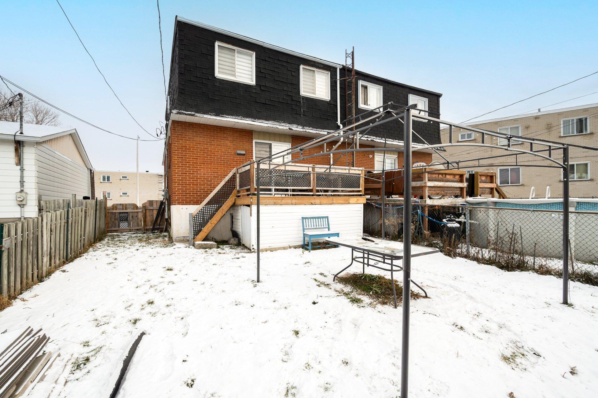 









1154


Av. Haendel

,
Laval (Chomedey),




QC
H7W3A2

